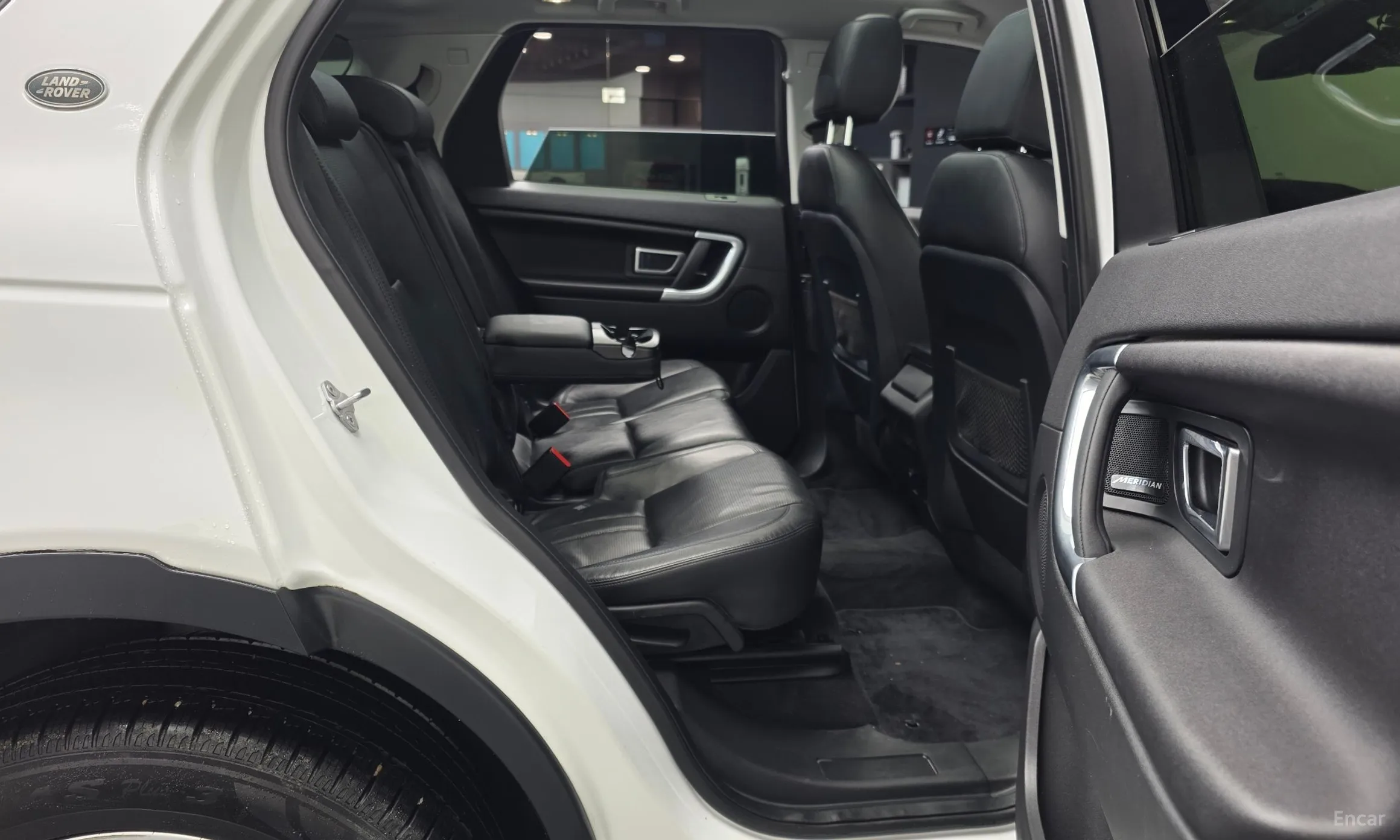 Land Rover Discovery Sports превью 12