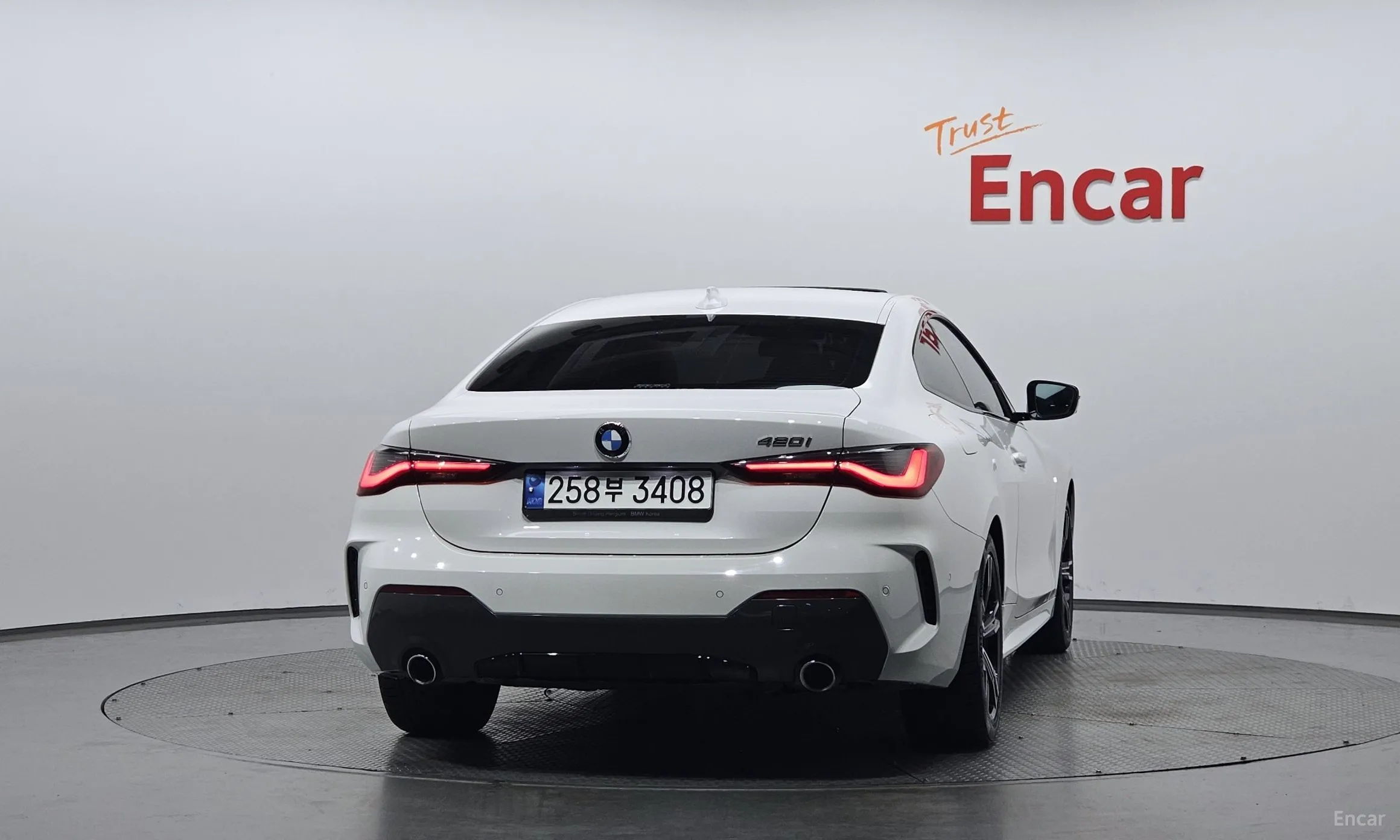 BMW Series 4 (G22) превью 4