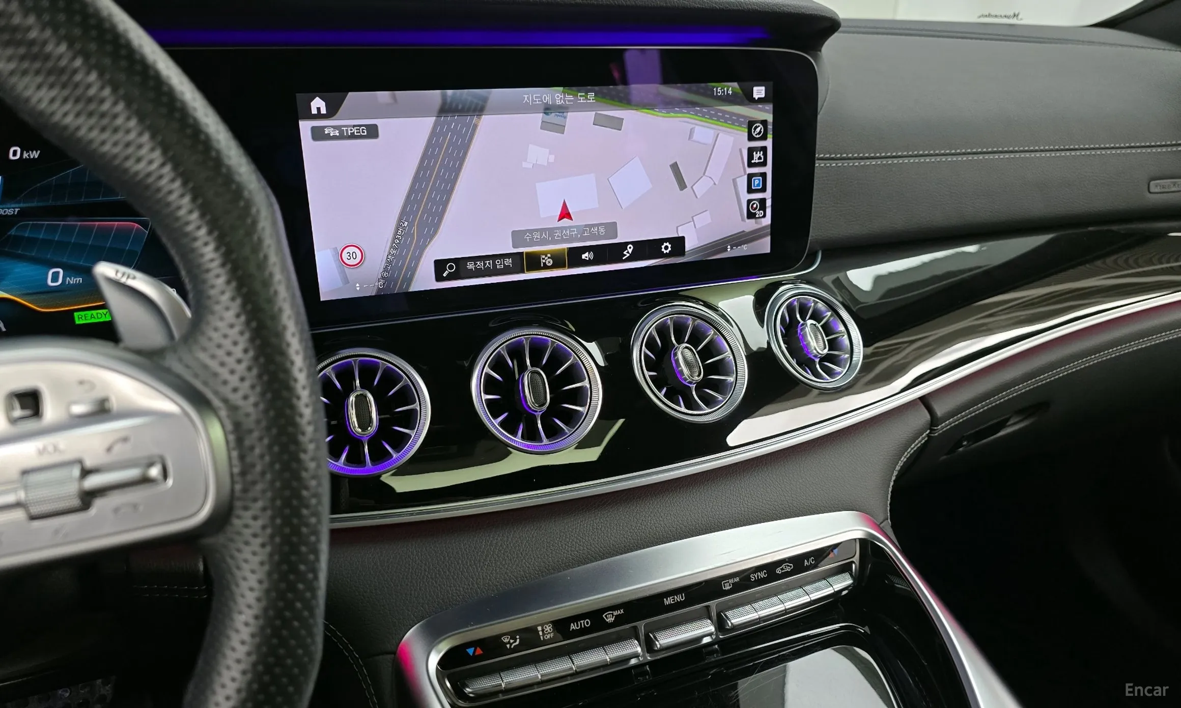 Mercedes Benz AMG GT превью 14