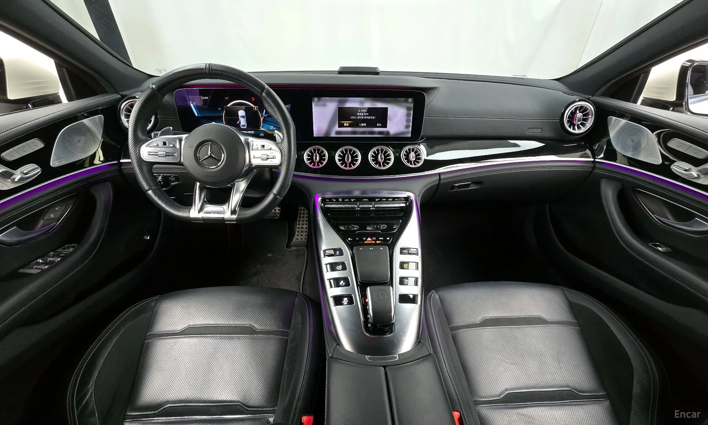 Mercedes Benz AMG GT превью 7