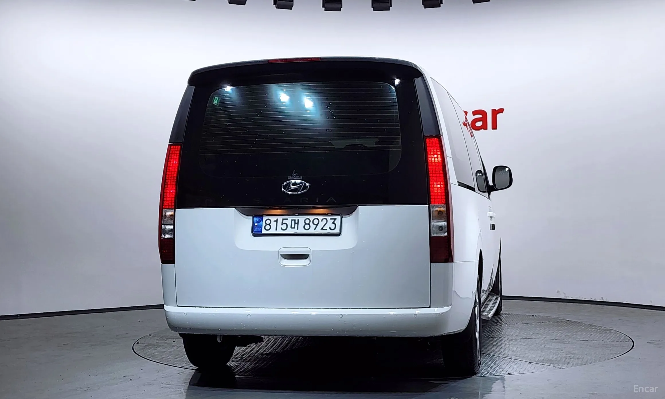 Hyundai Staria превью 4