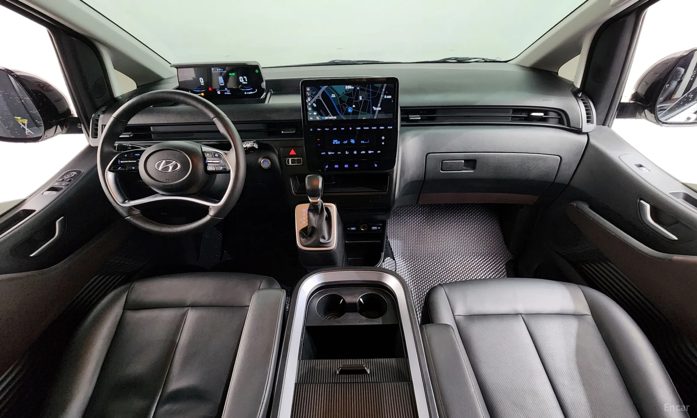 Hyundai Staria превью 7