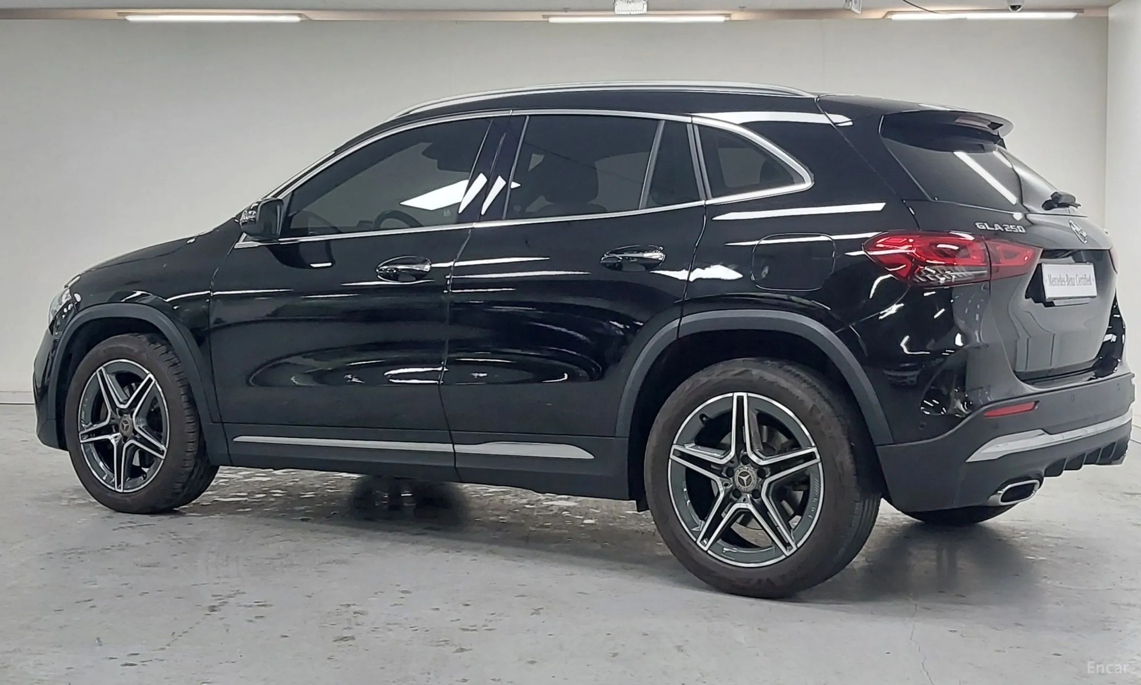 Mercedes Benz GLA-Class H247