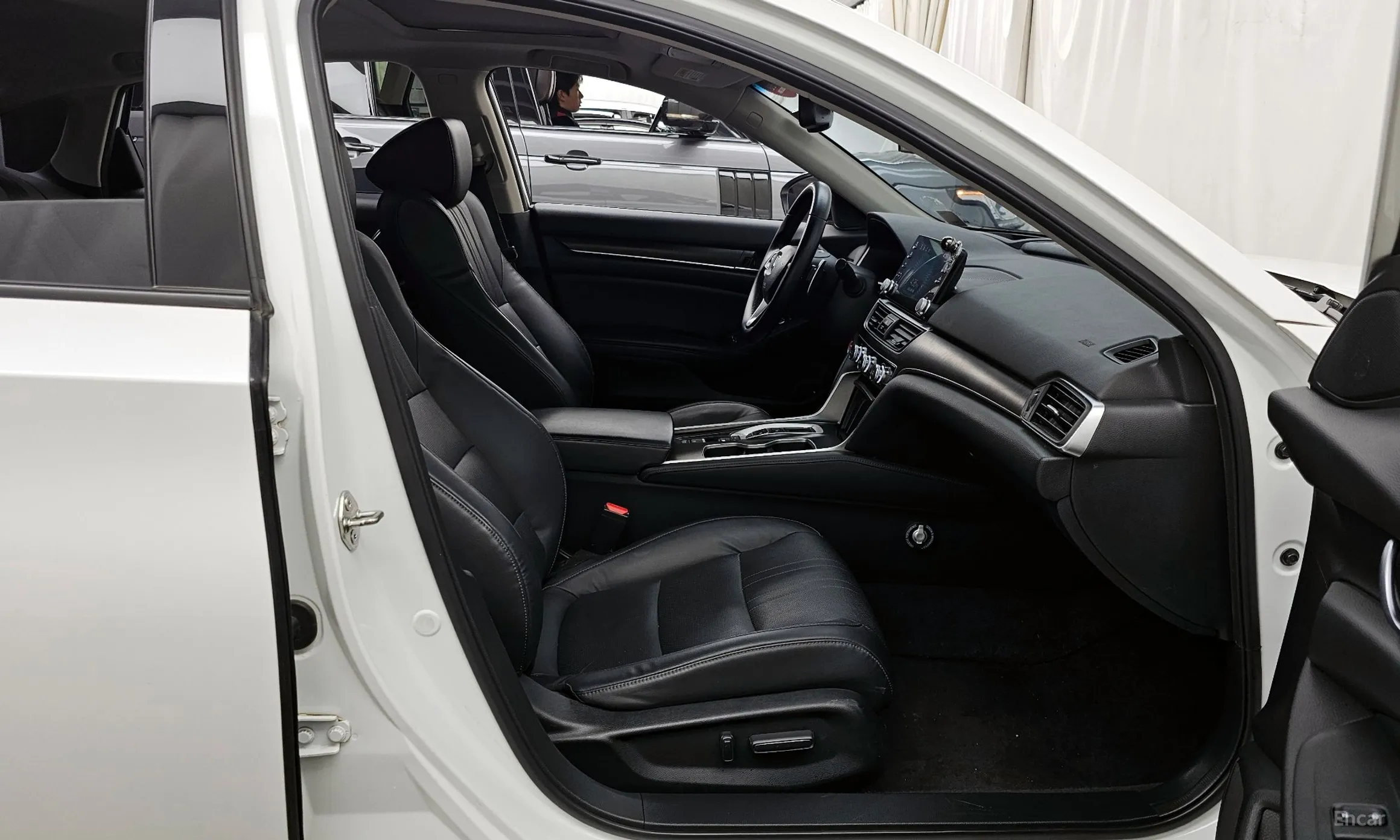 Honda Accord 10th Generation превью 11