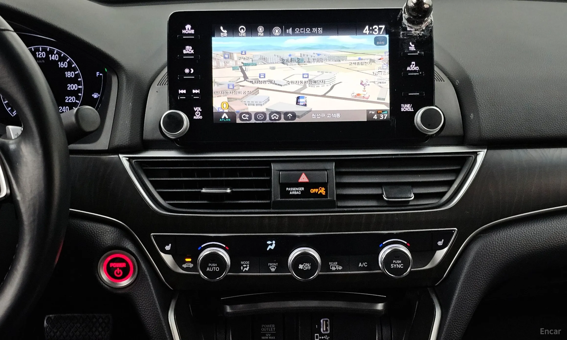 Honda Accord 10th Generation превью 14