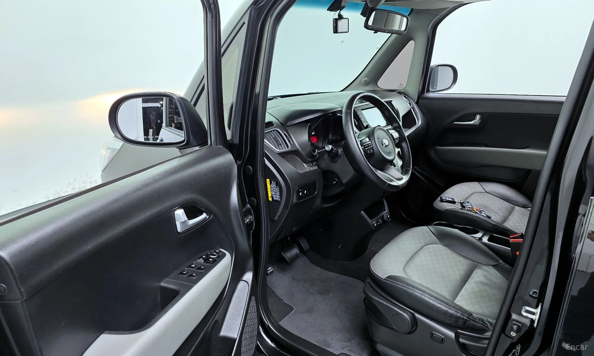Kia Ray превью 10