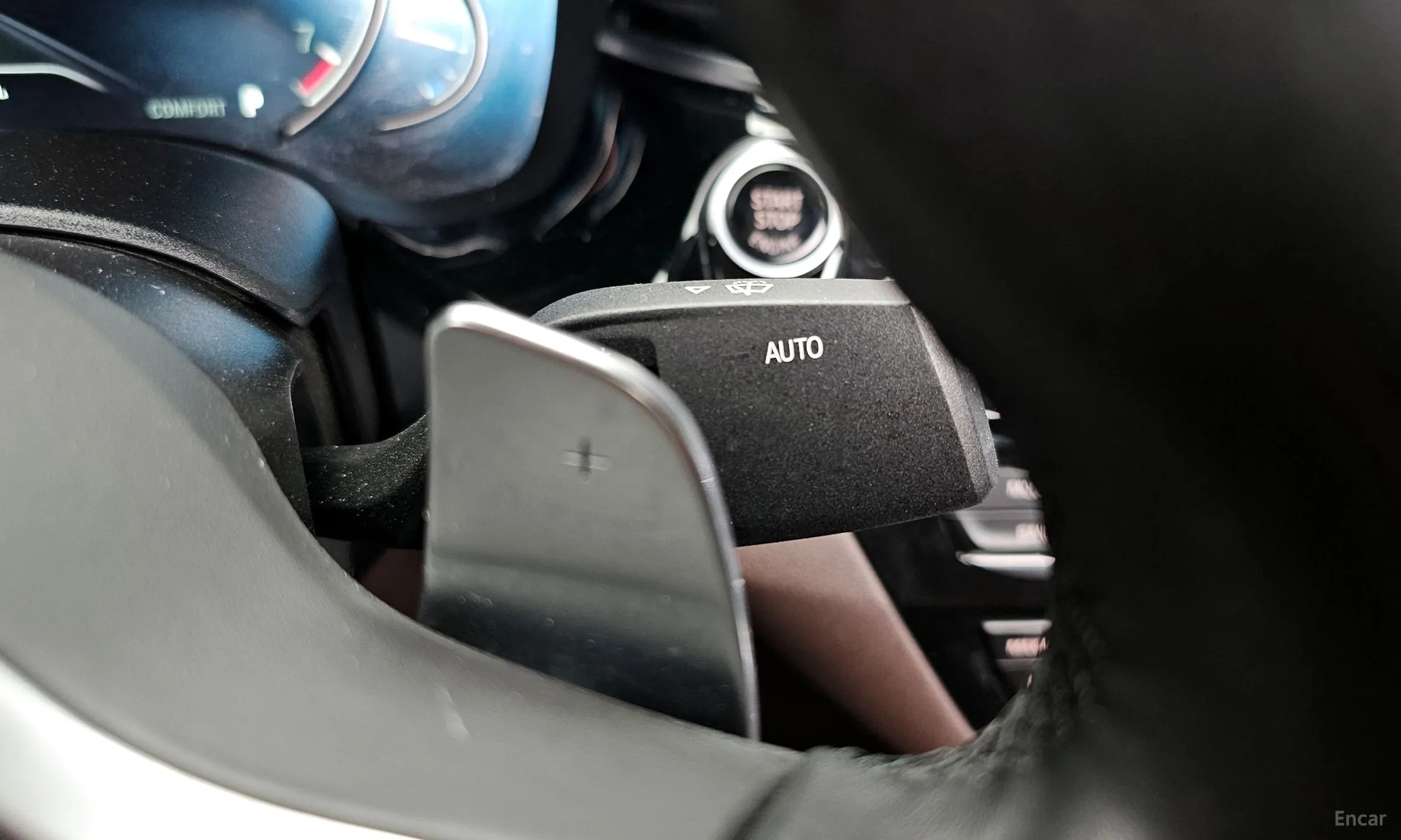 BMW 5 Series (G30) превью 16