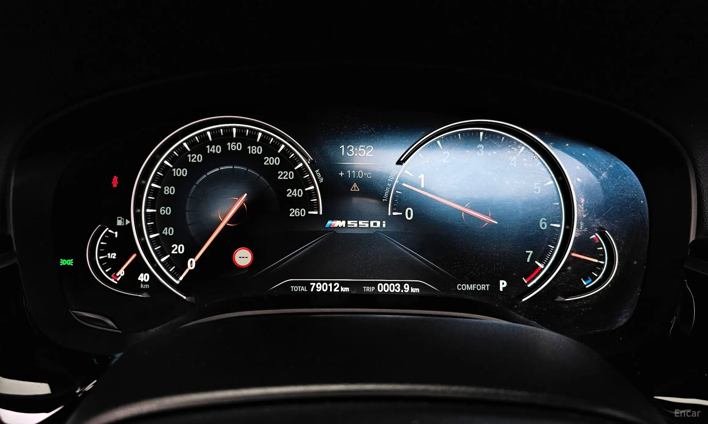 BMW 5 Series (G30) превью 8