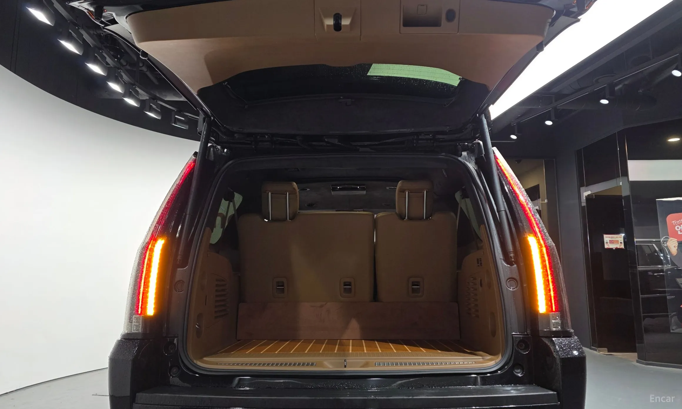 Cadillac Escalade превью 20