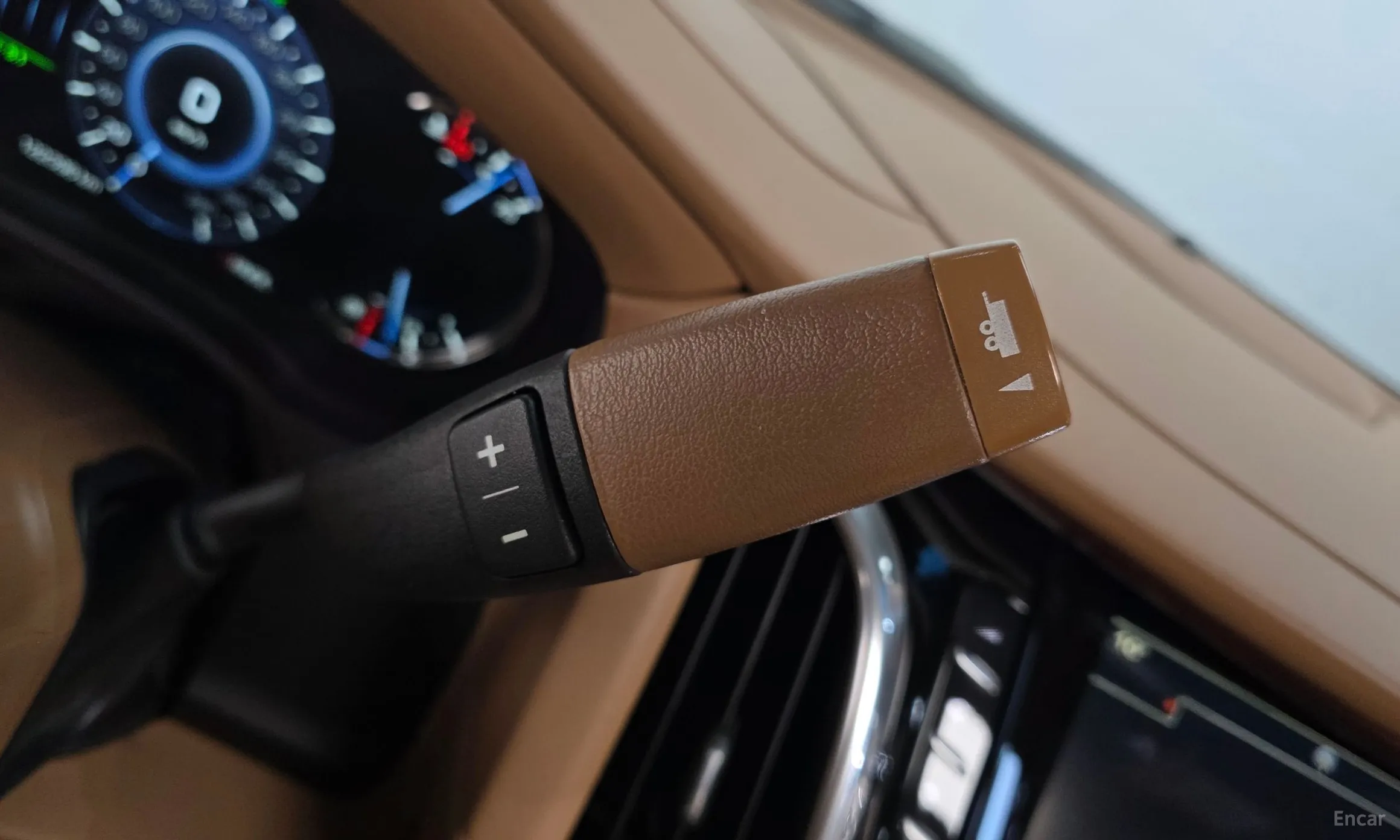 Cadillac Escalade превью 9