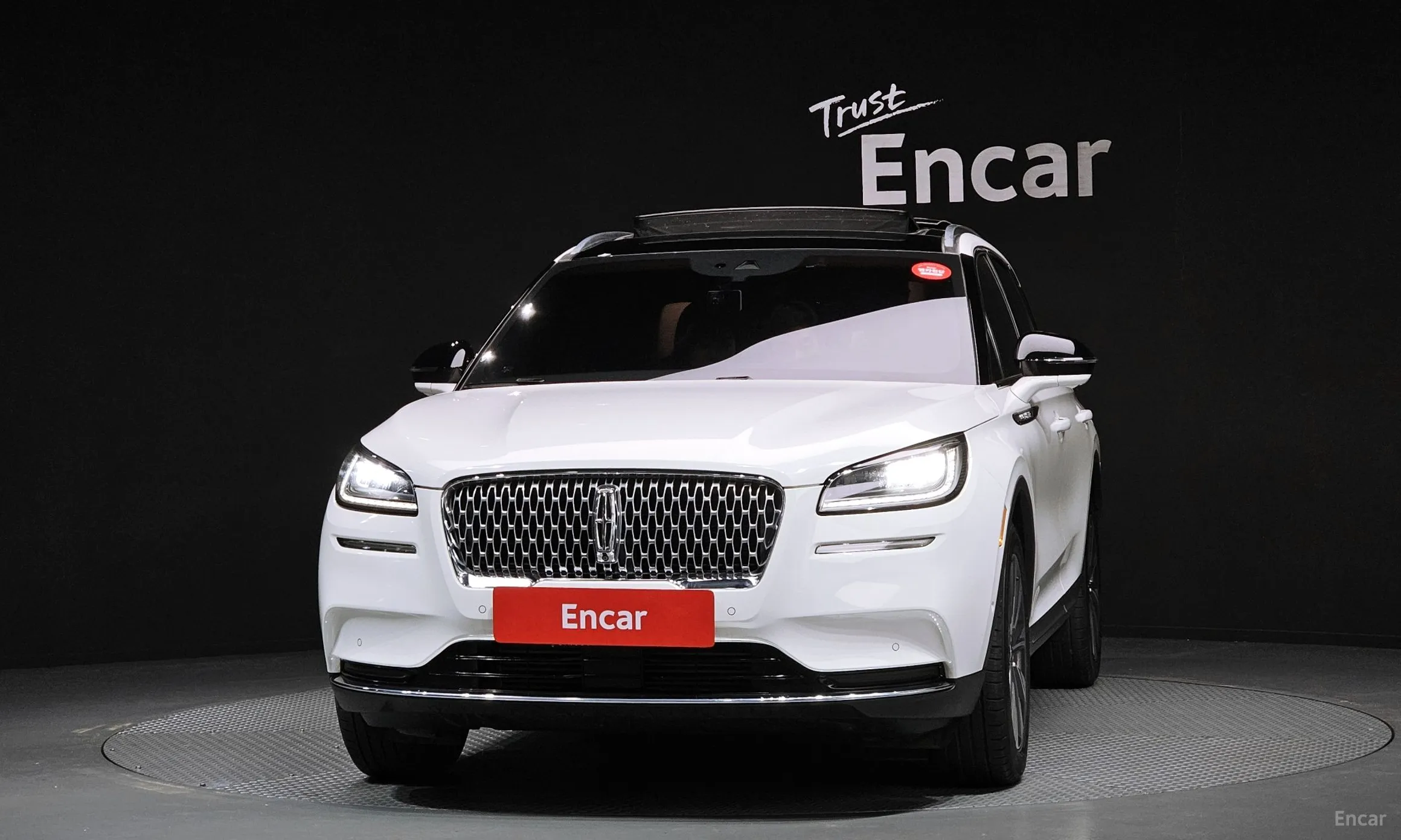 Lincoln Corsair превью 3
