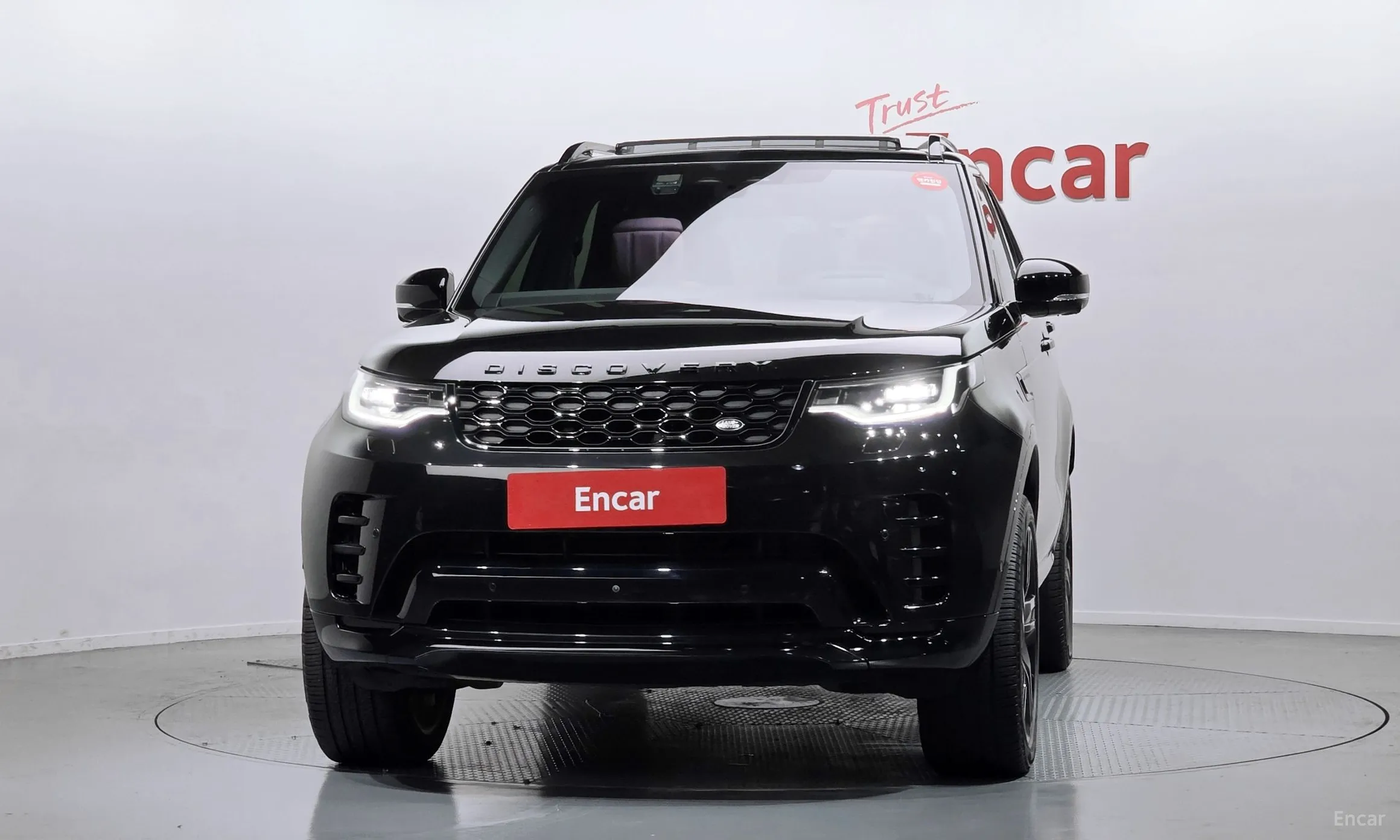 Land Rover Discovery 5 превью 3