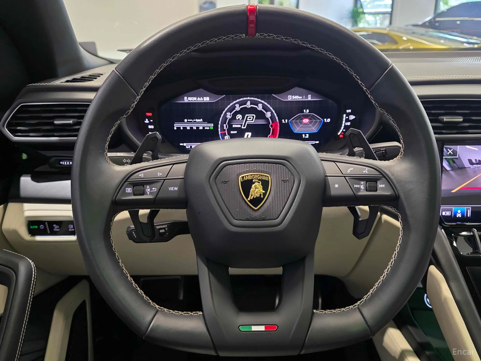 Lamborghini Urus превью 4