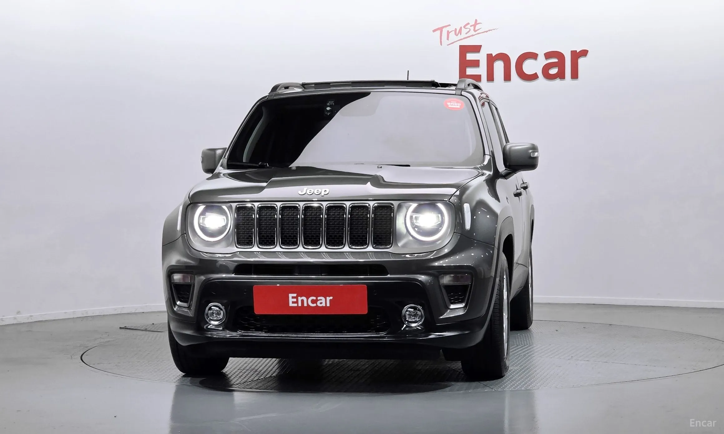 Jeep Renegade превью 3