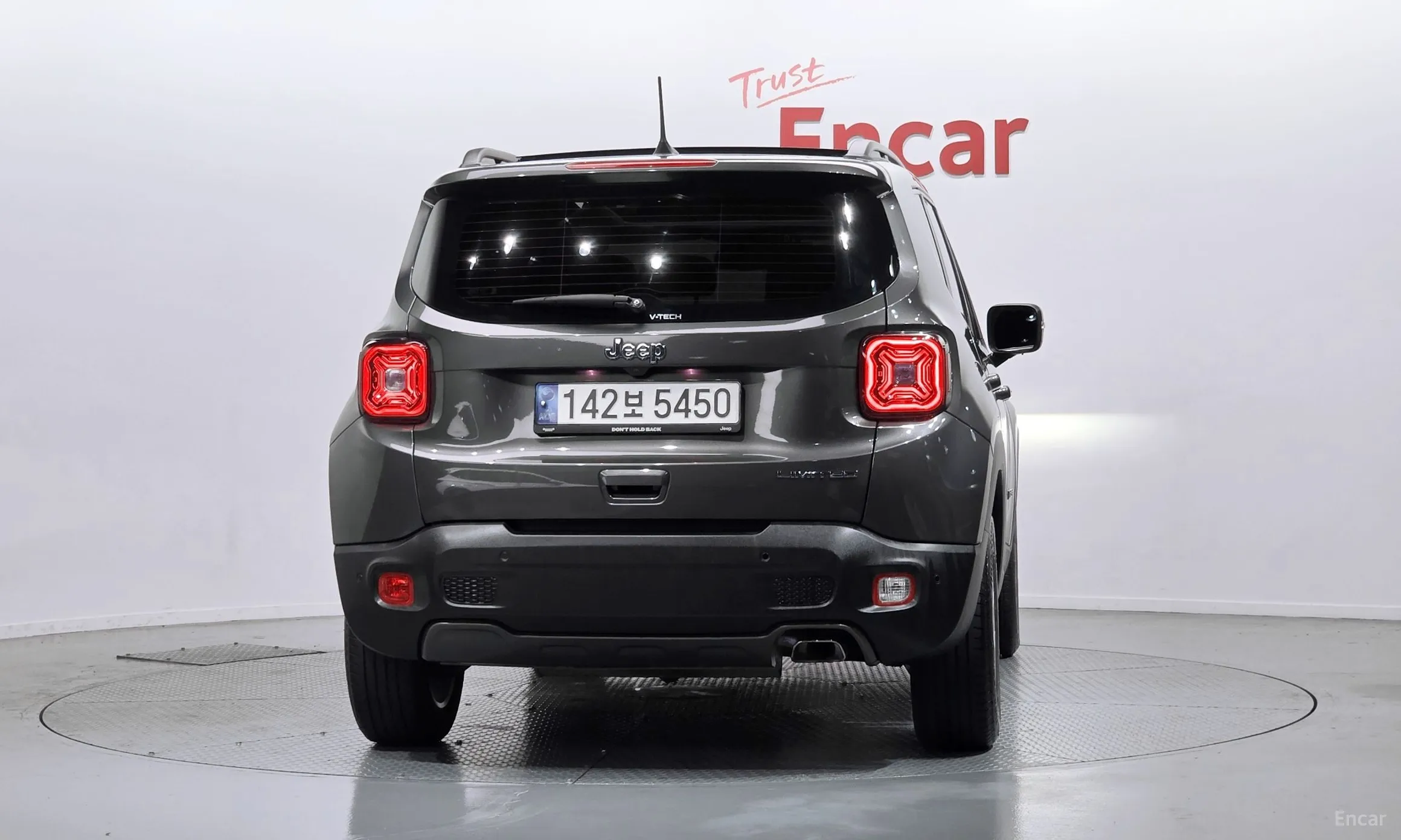 Jeep Renegade превью 4
