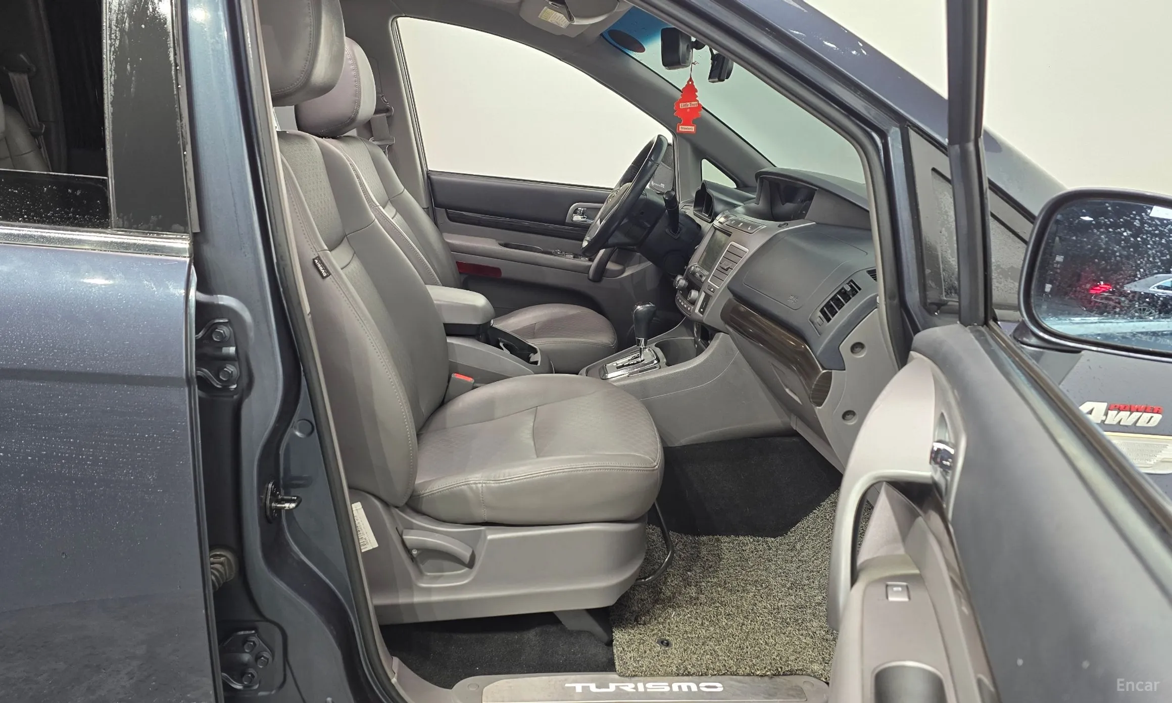 KG Mobility (SsangYong) Korando Turismo превью 11