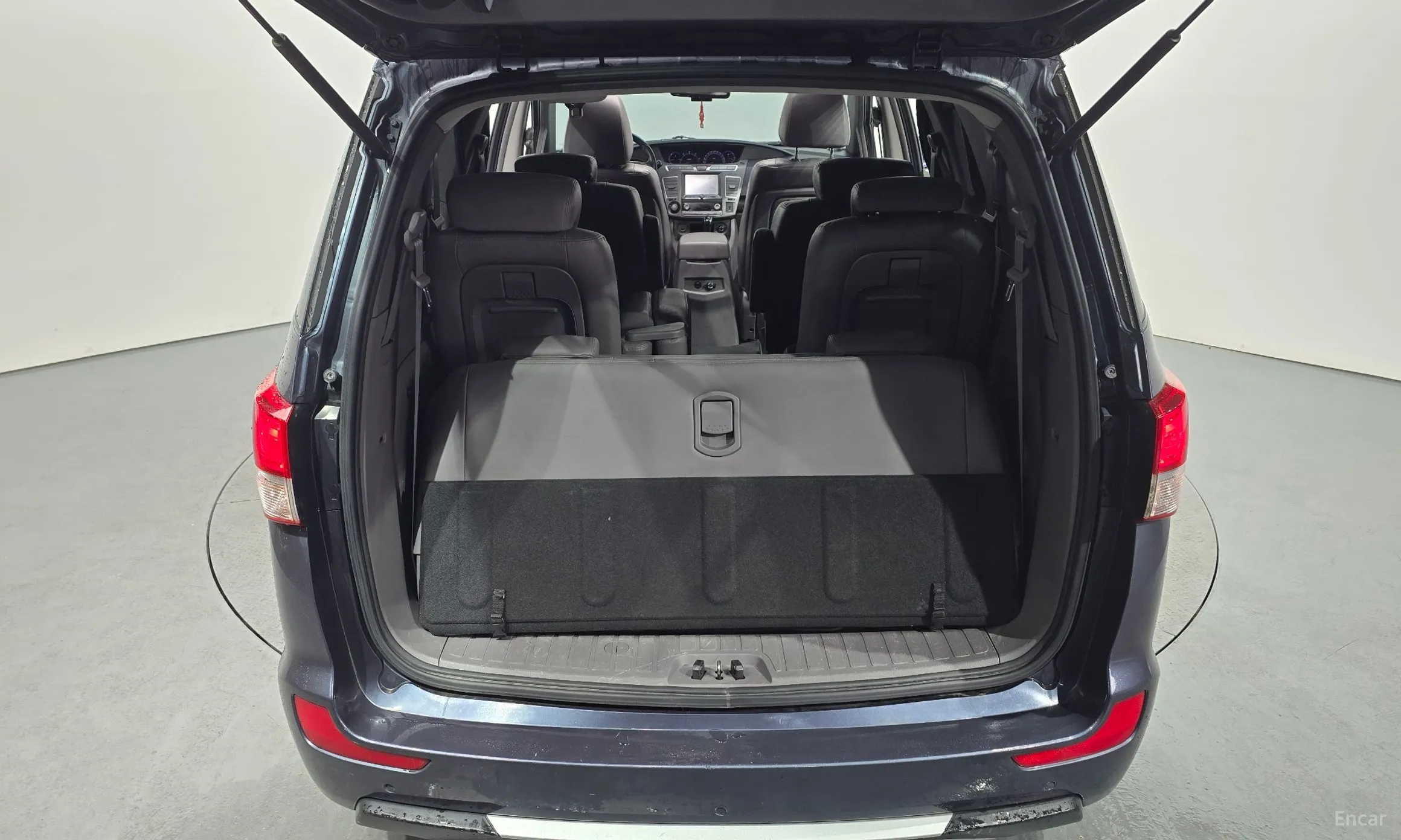 KG Mobility (SsangYong) Korando Turismo превью 20