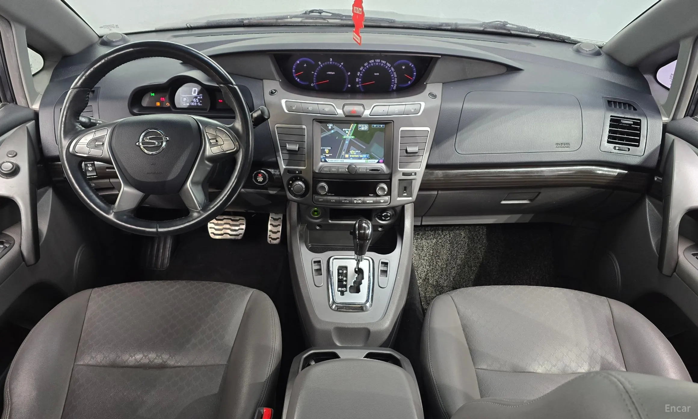 KG Mobility (SsangYong) Korando Turismo превью 7