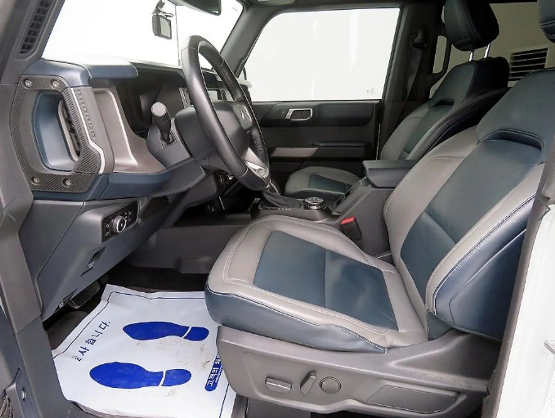 Ford Bronco 6th Generation превью 7