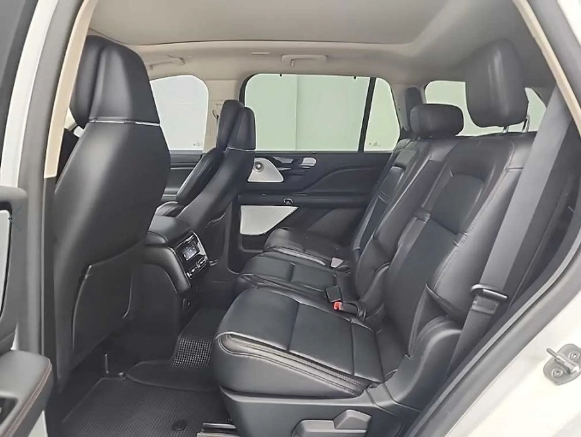 Lincoln Aviator 2nd Generation превью 12