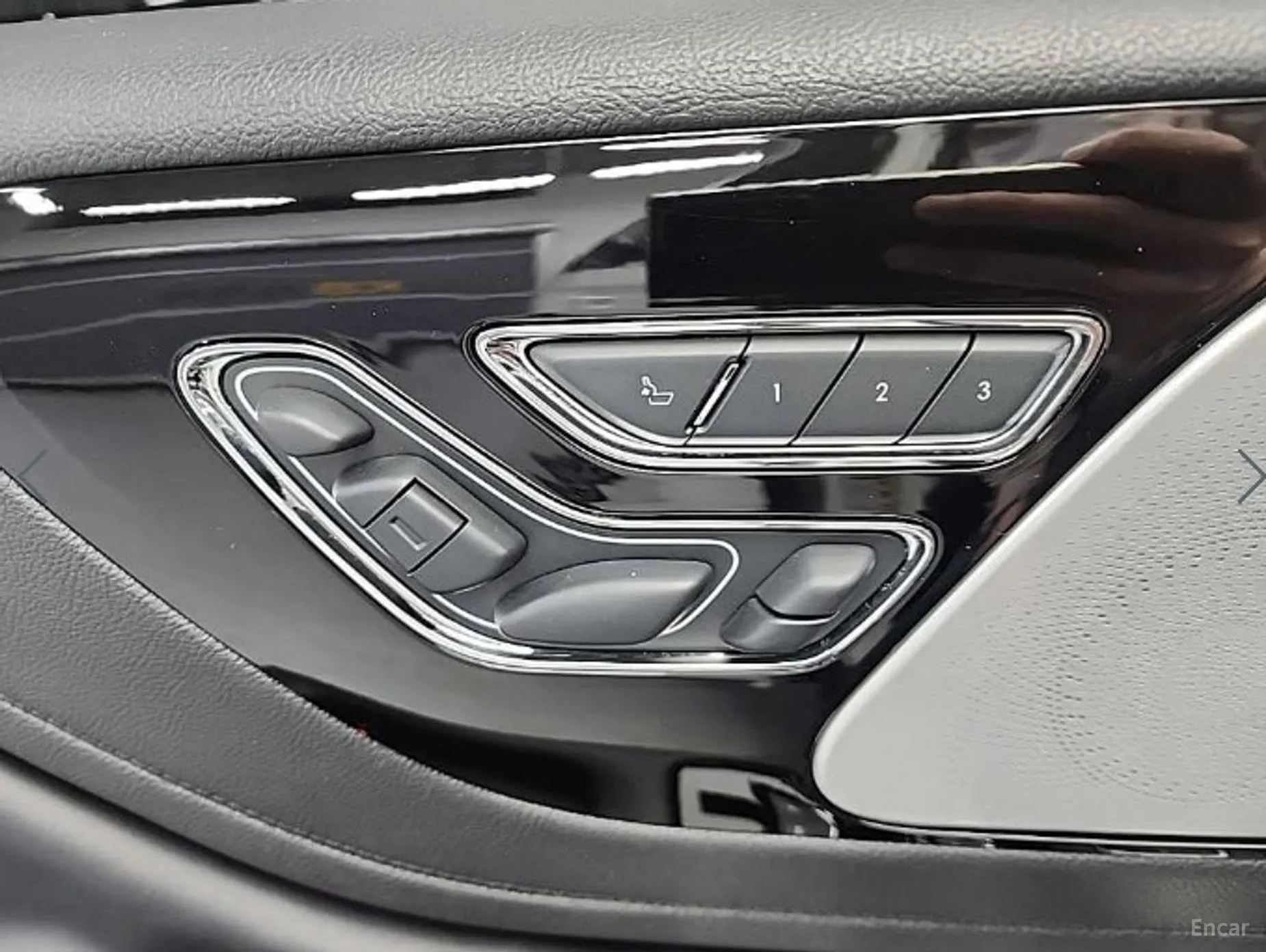 Lincoln Aviator 2nd Generation превью 16