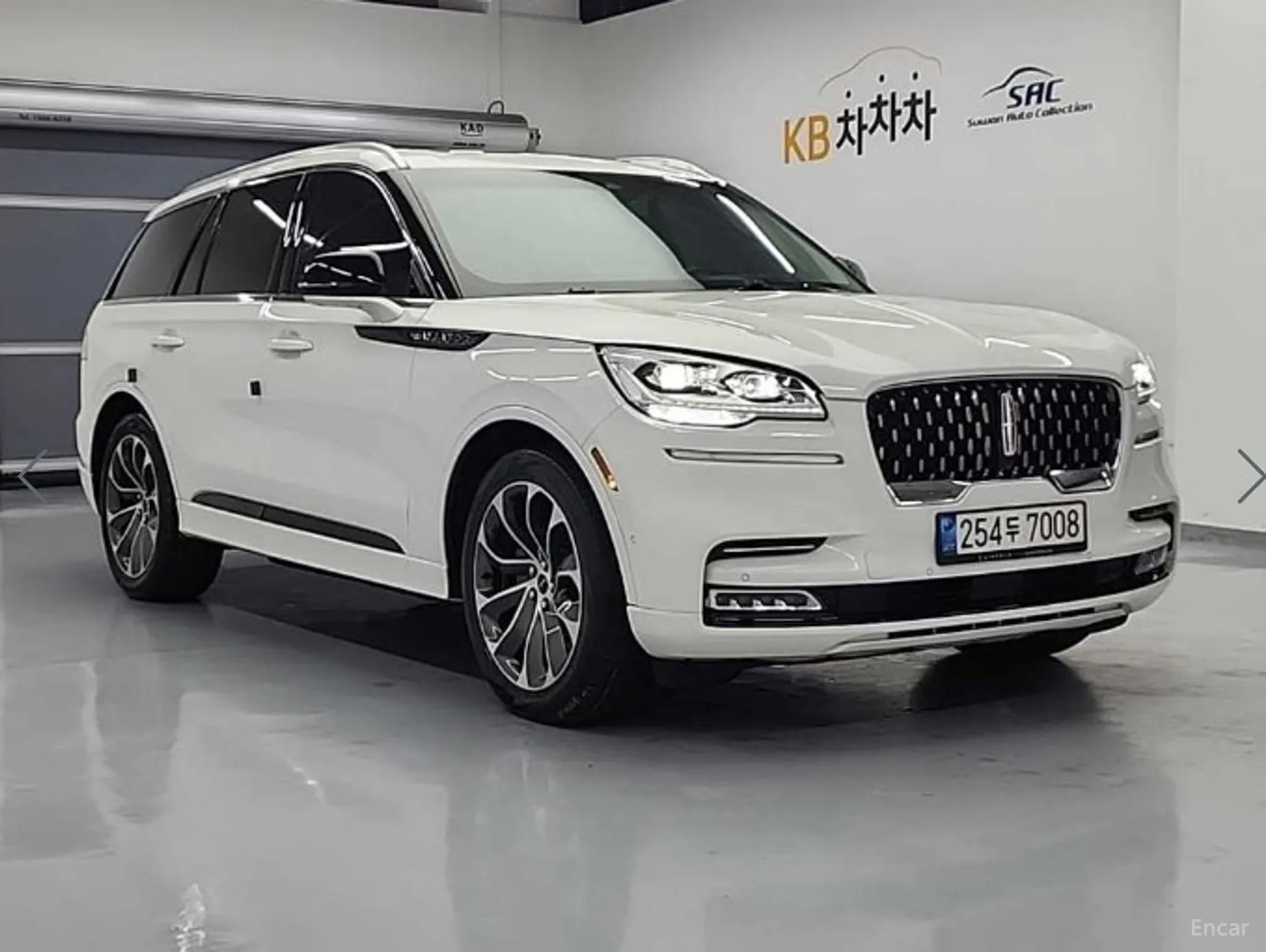 Lincoln Aviator 2nd Generation превью 4