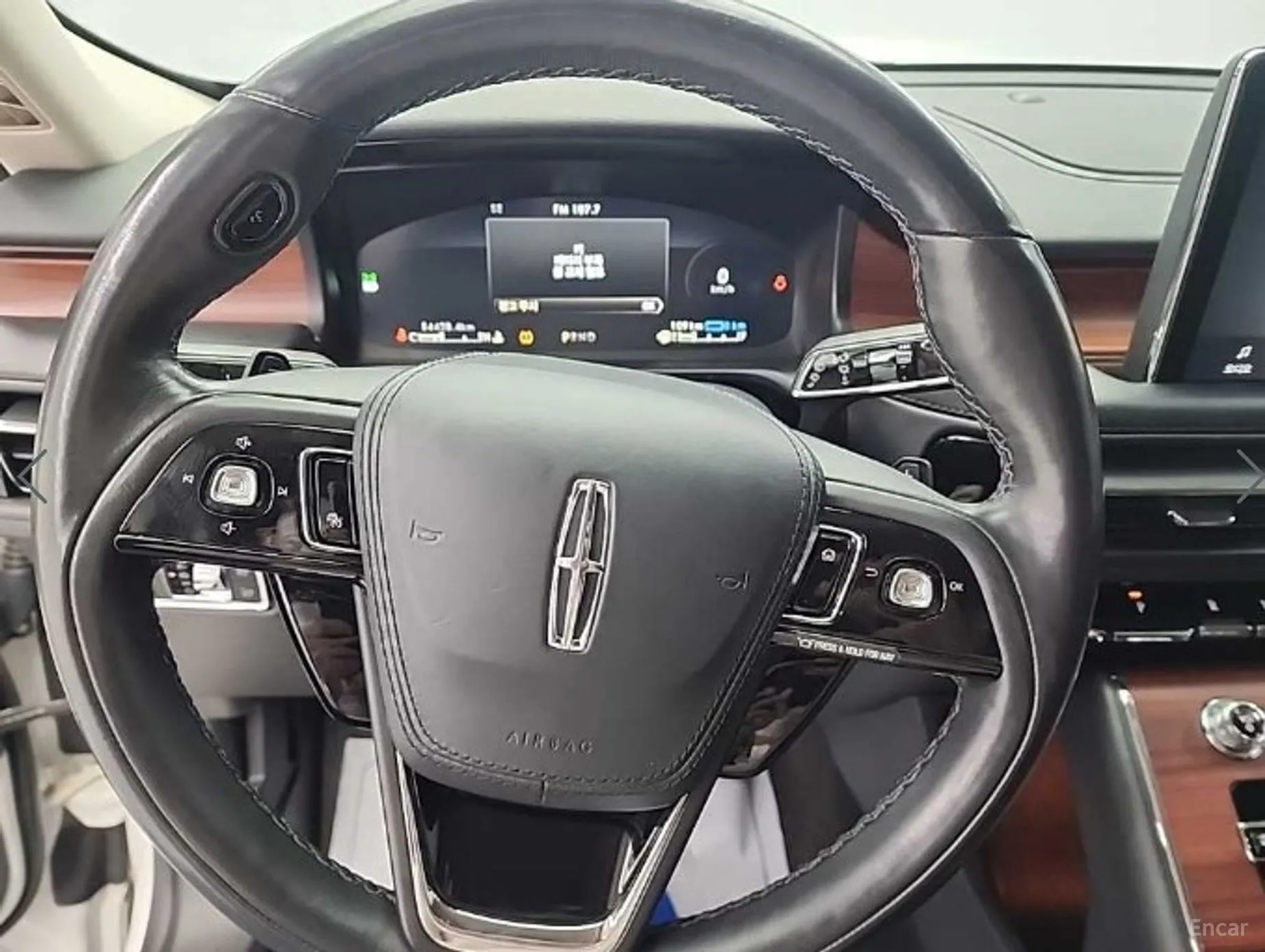 Lincoln Aviator 2nd Generation превью 9