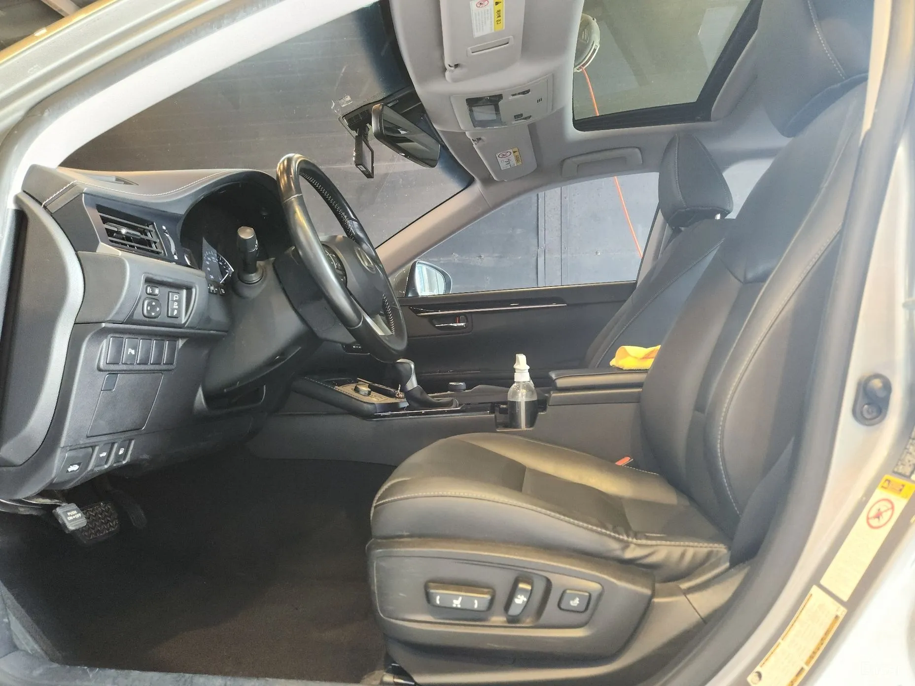 Lexus New ES300h превью 13