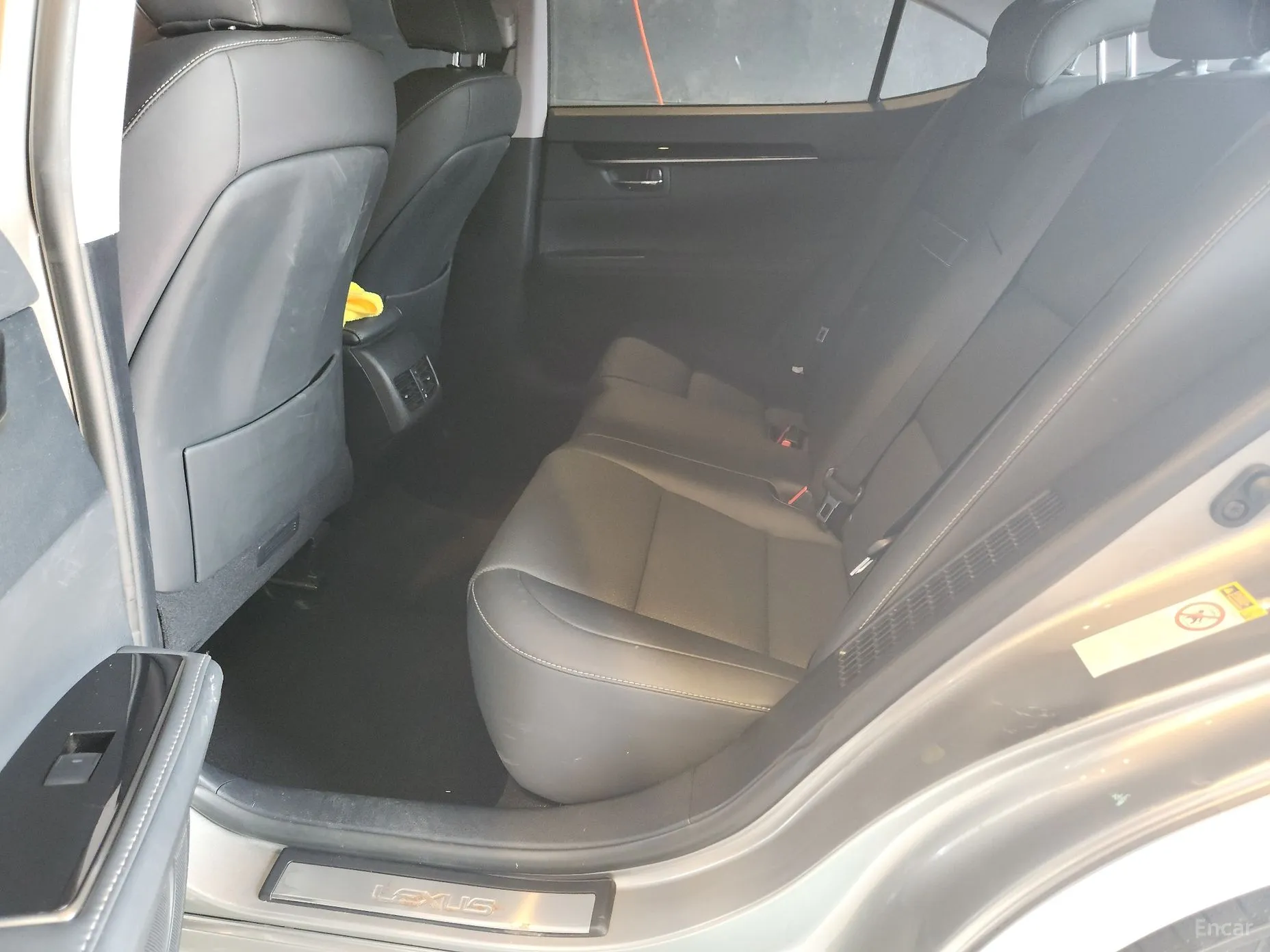 Lexus New ES300h превью 14