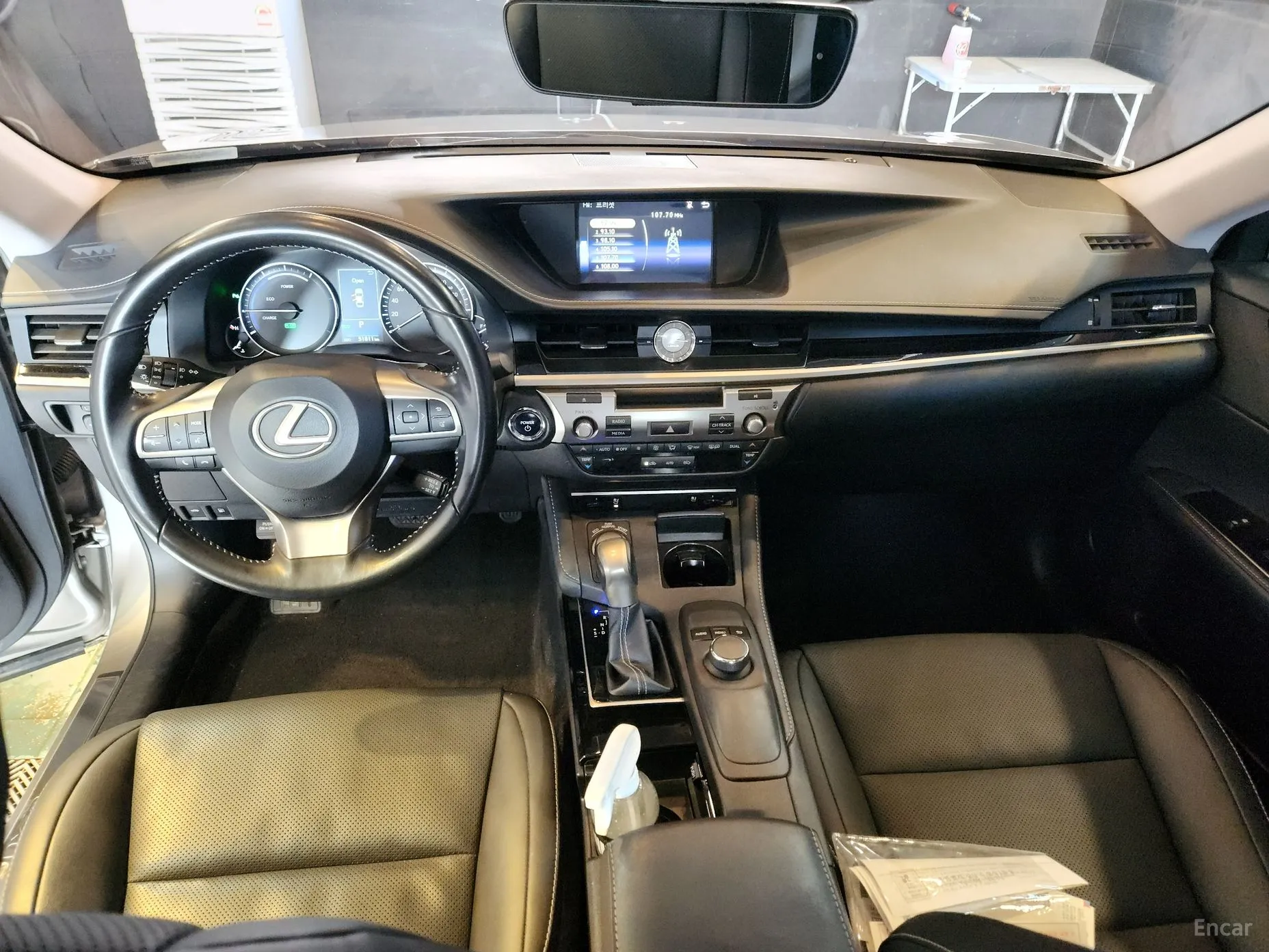 Lexus New ES300h превью 6