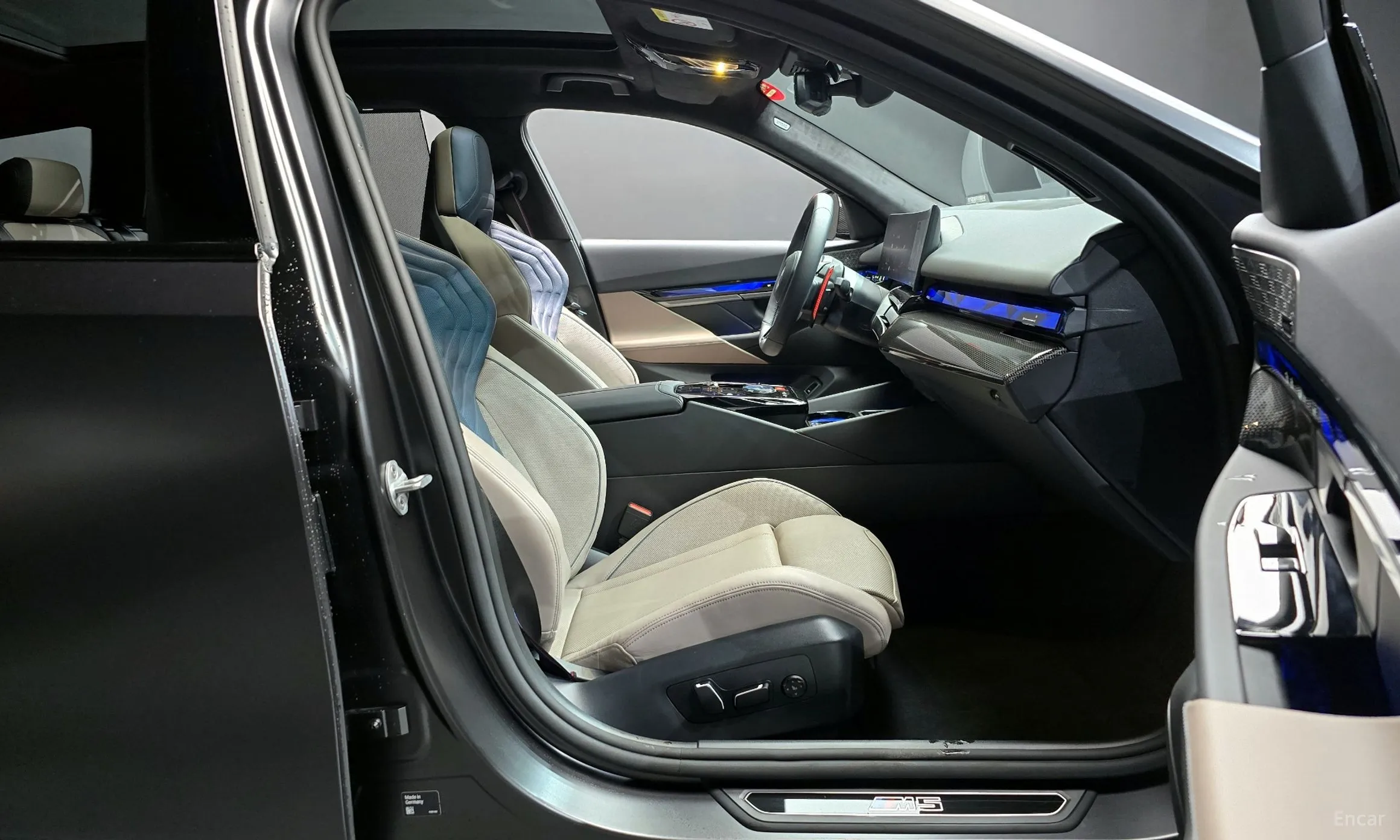 BMW M5 (G90) превью 11