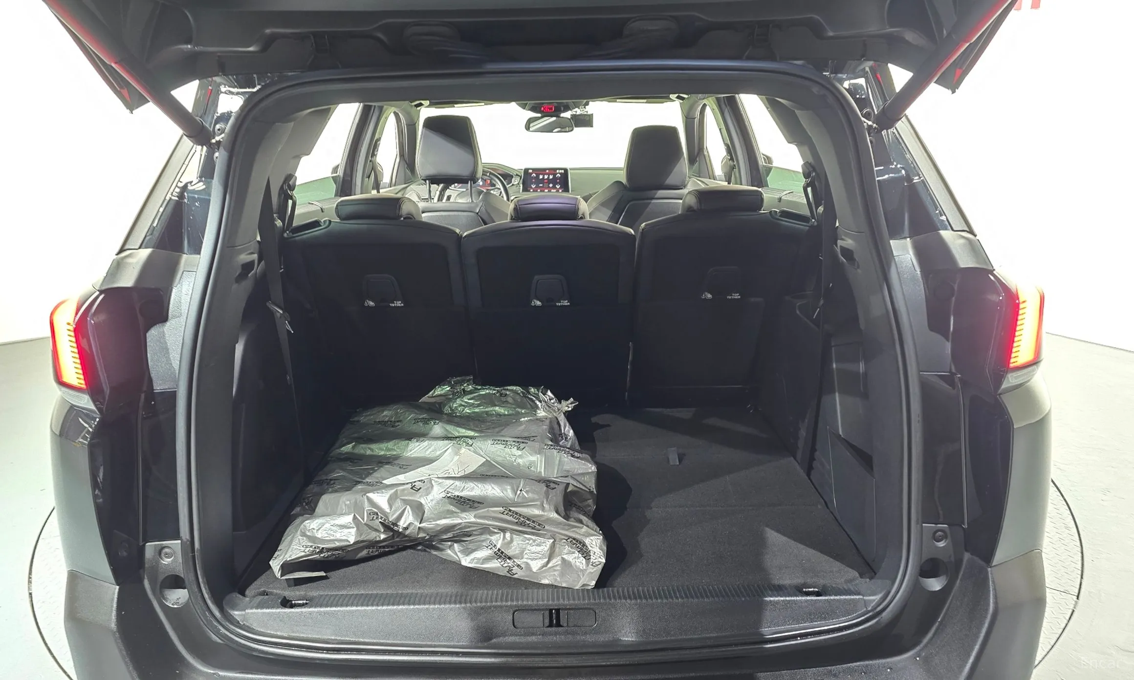 Peugeot 5008 2nd generation превью 20