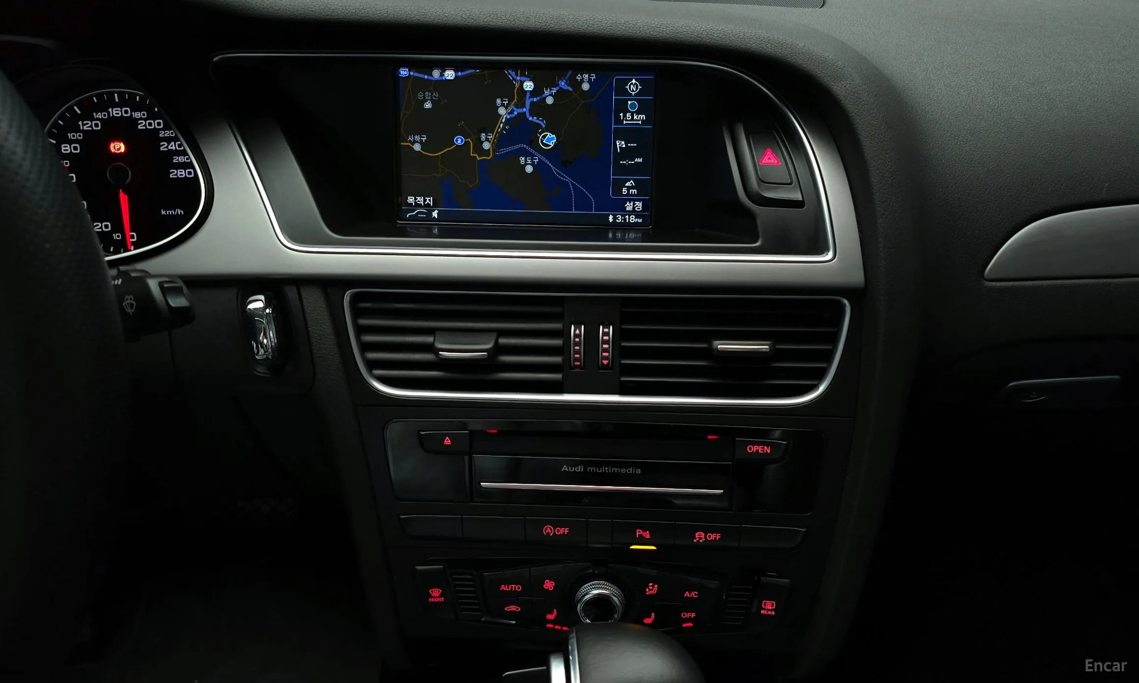 Audi New A4 превью 14