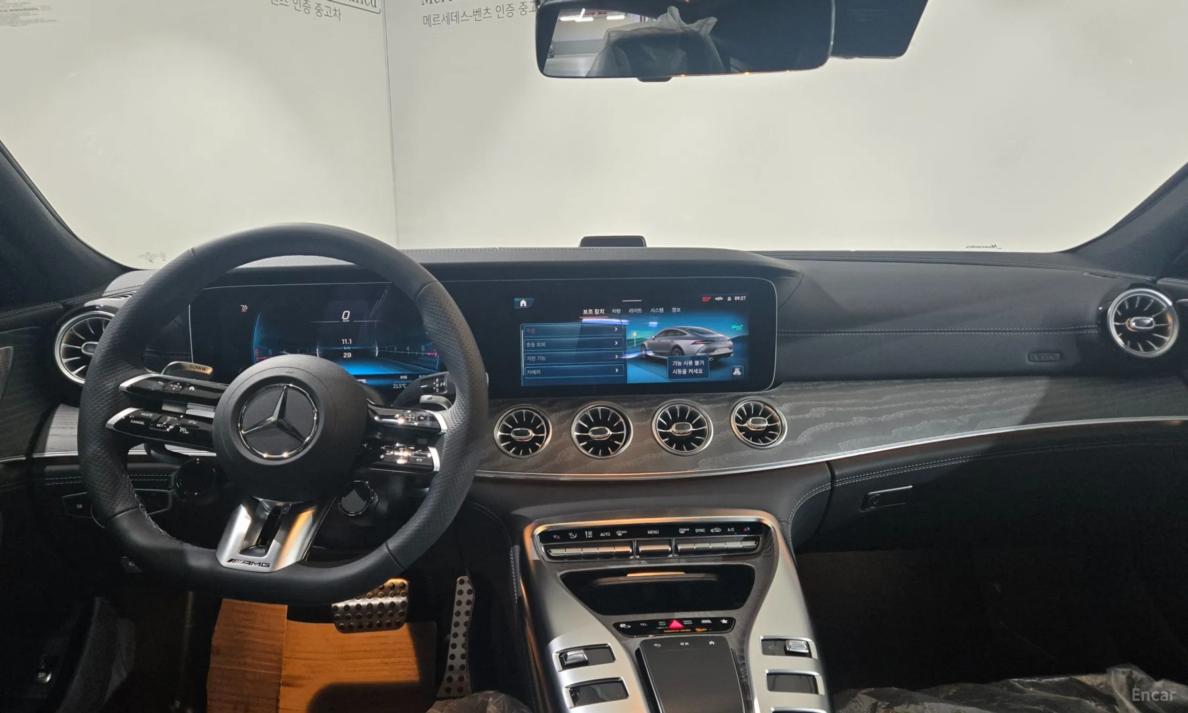 Mercedes Benz AMG GT превью 17
