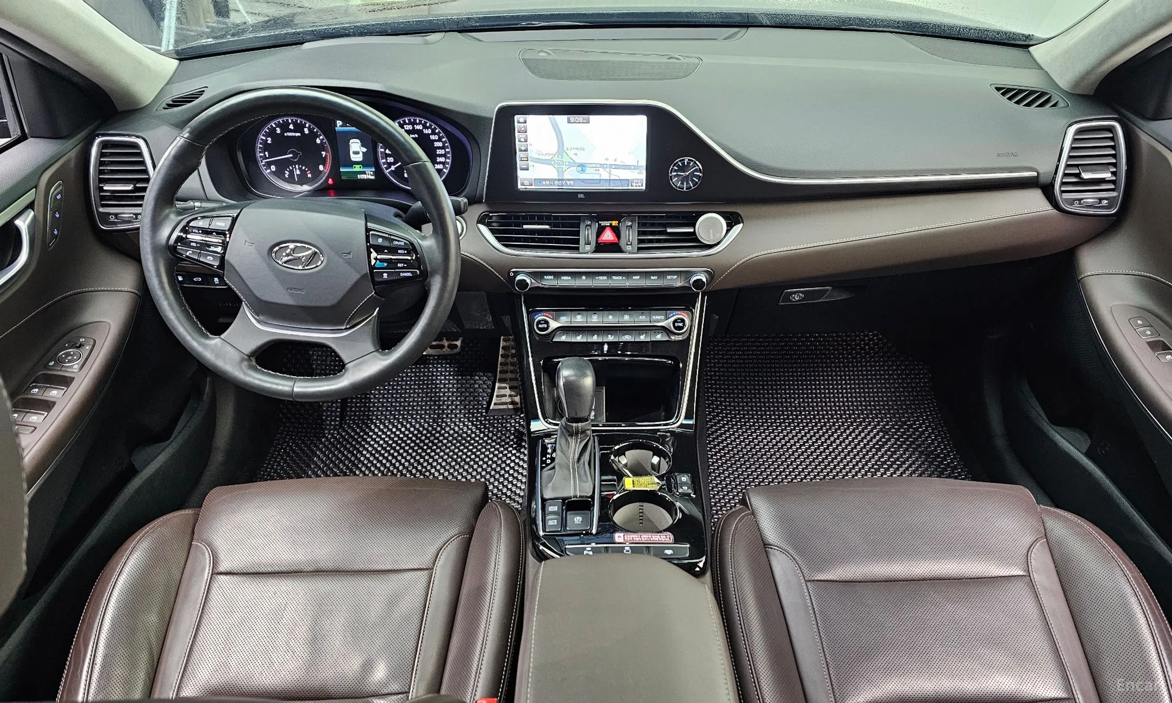 Hyundai Grandeur IG превью 7