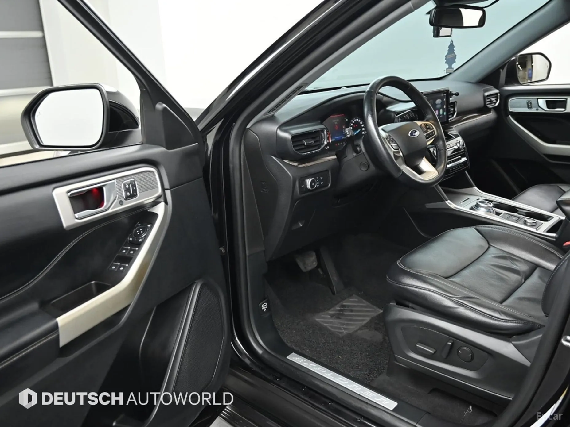 Ford Explorer 6th Generation превью 11