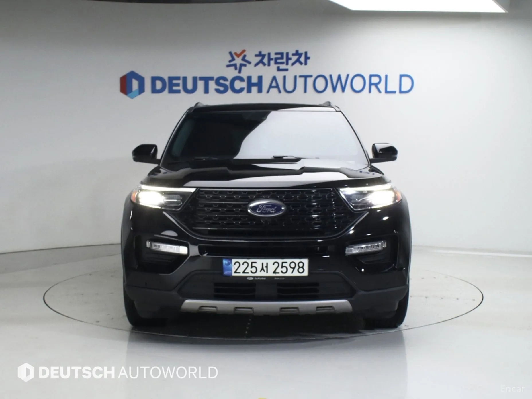 Ford Explorer 6th Generation превью 3