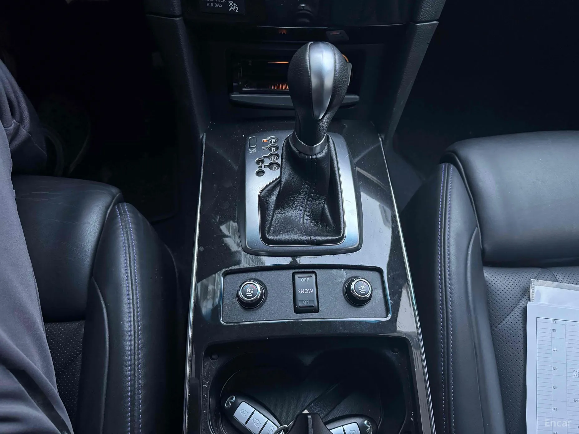 Infiniti QX70 превью 13