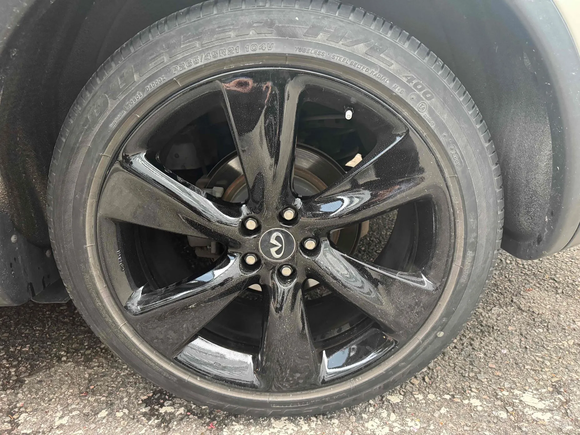 Infiniti QX70 превью 17