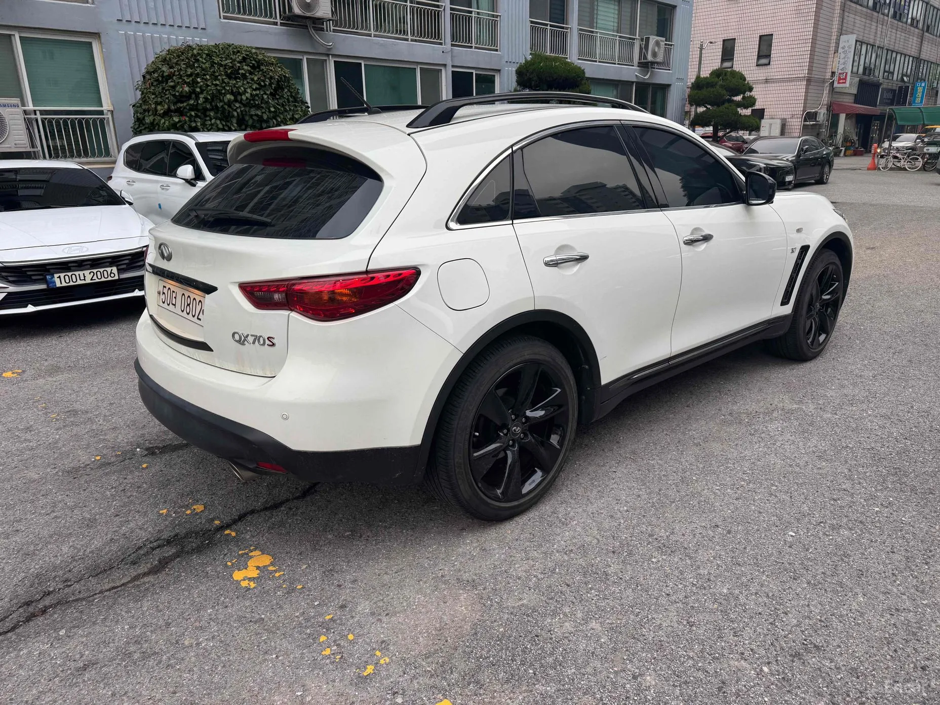 Infiniti QX70 превью 4