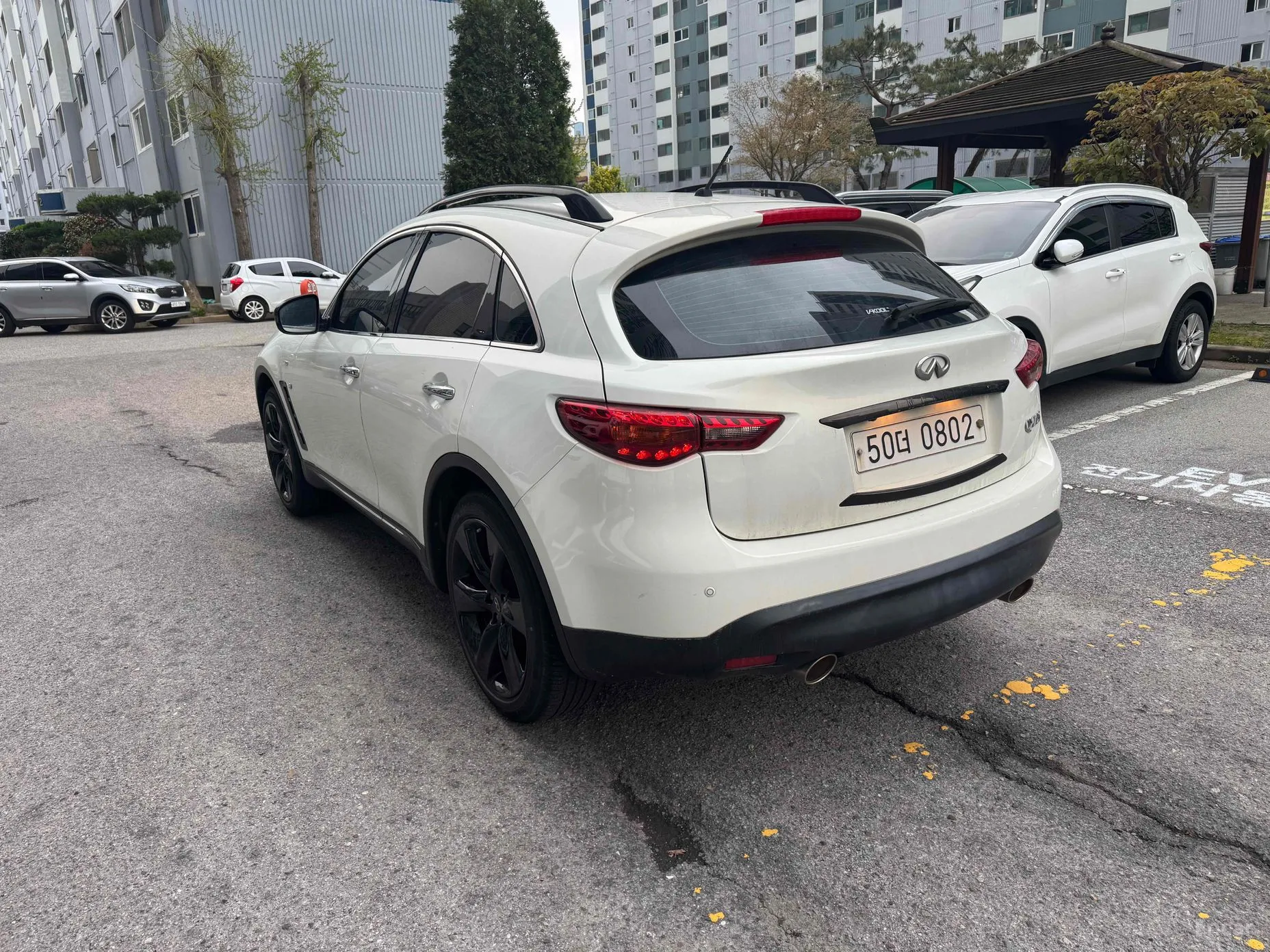 Infiniti QX70 превью 6