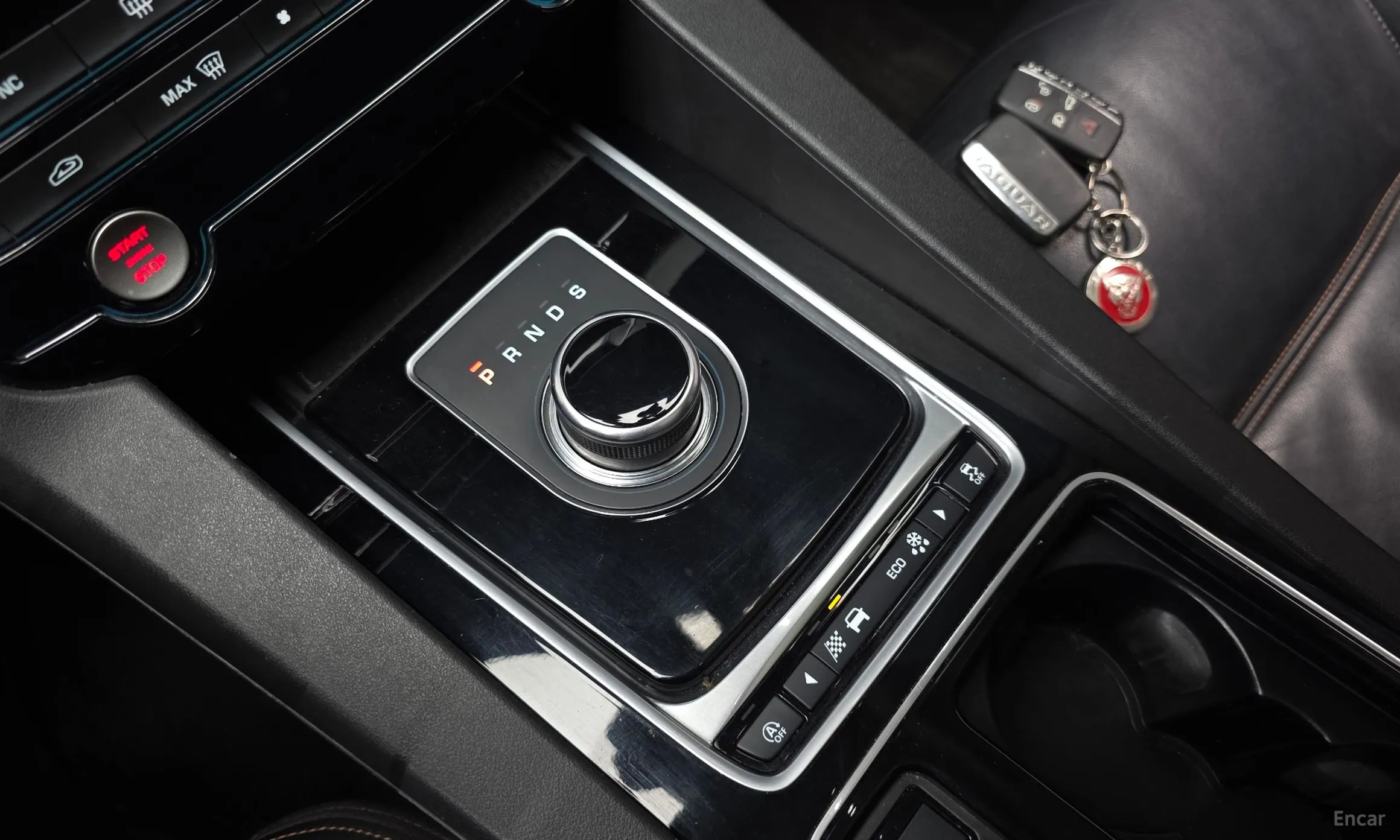 Jaguar F-PACE превью 9