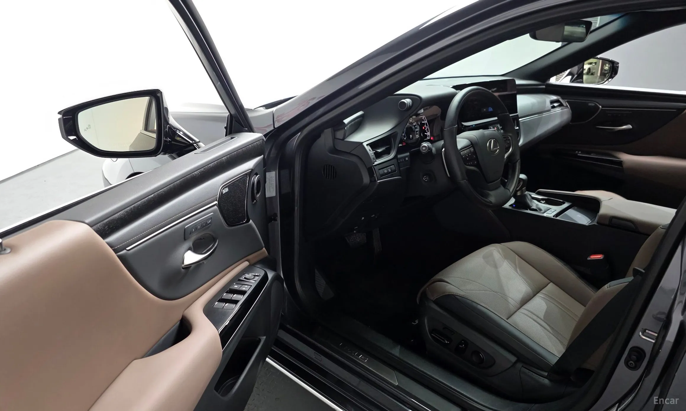 Lexus ES300h 7th Generation превью 10