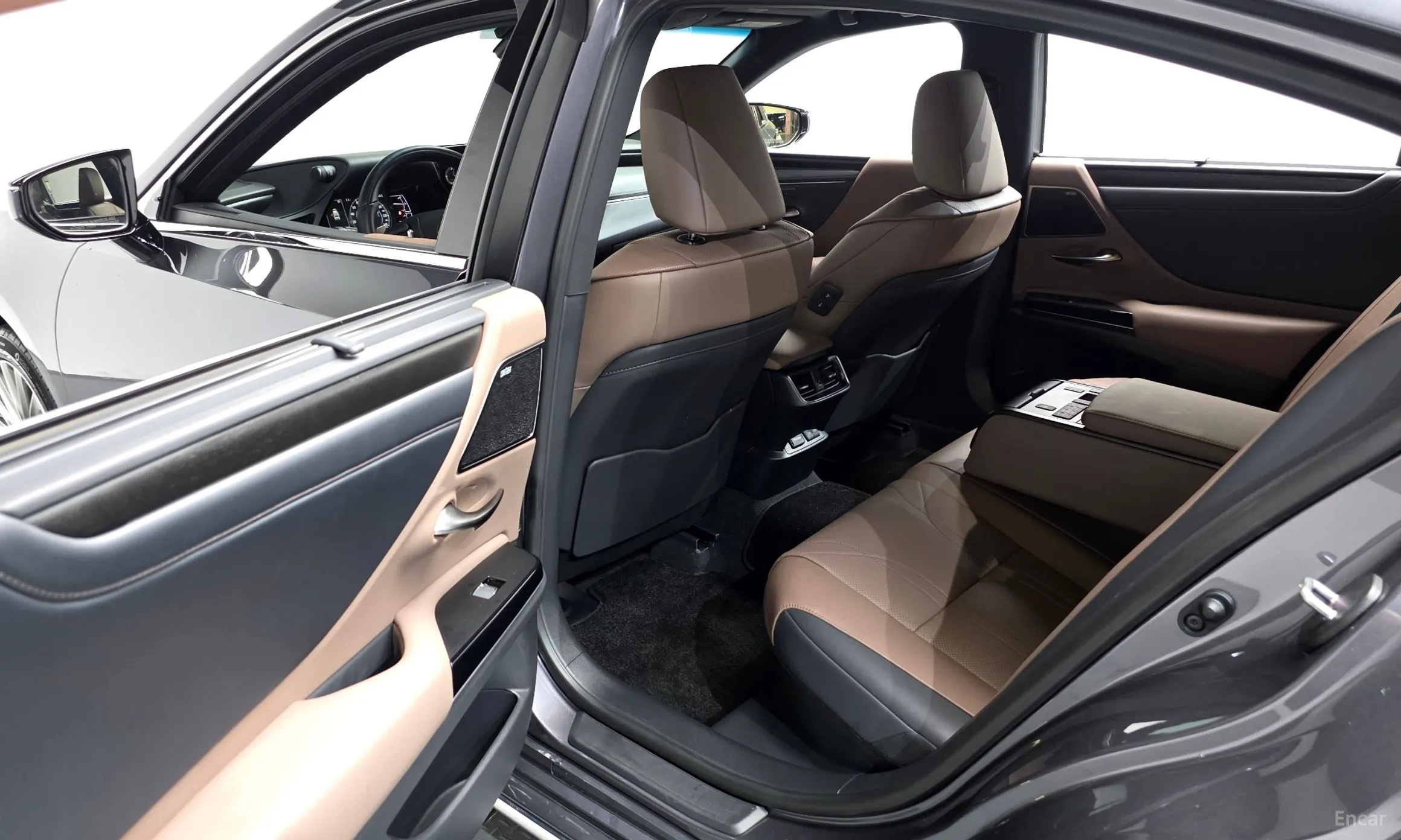 Lexus ES300h 7th Generation превью 12