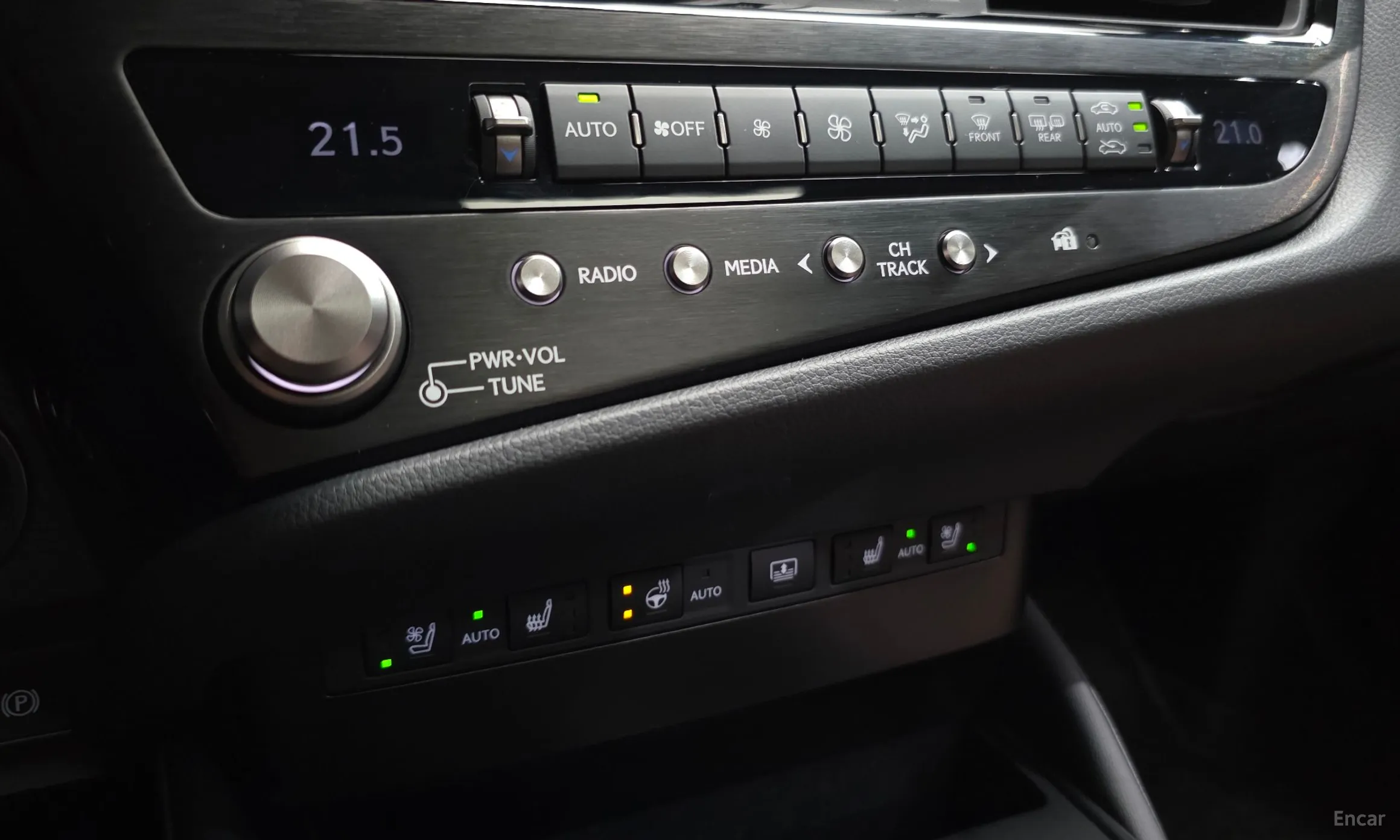 Lexus ES300h 7th Generation превью 17