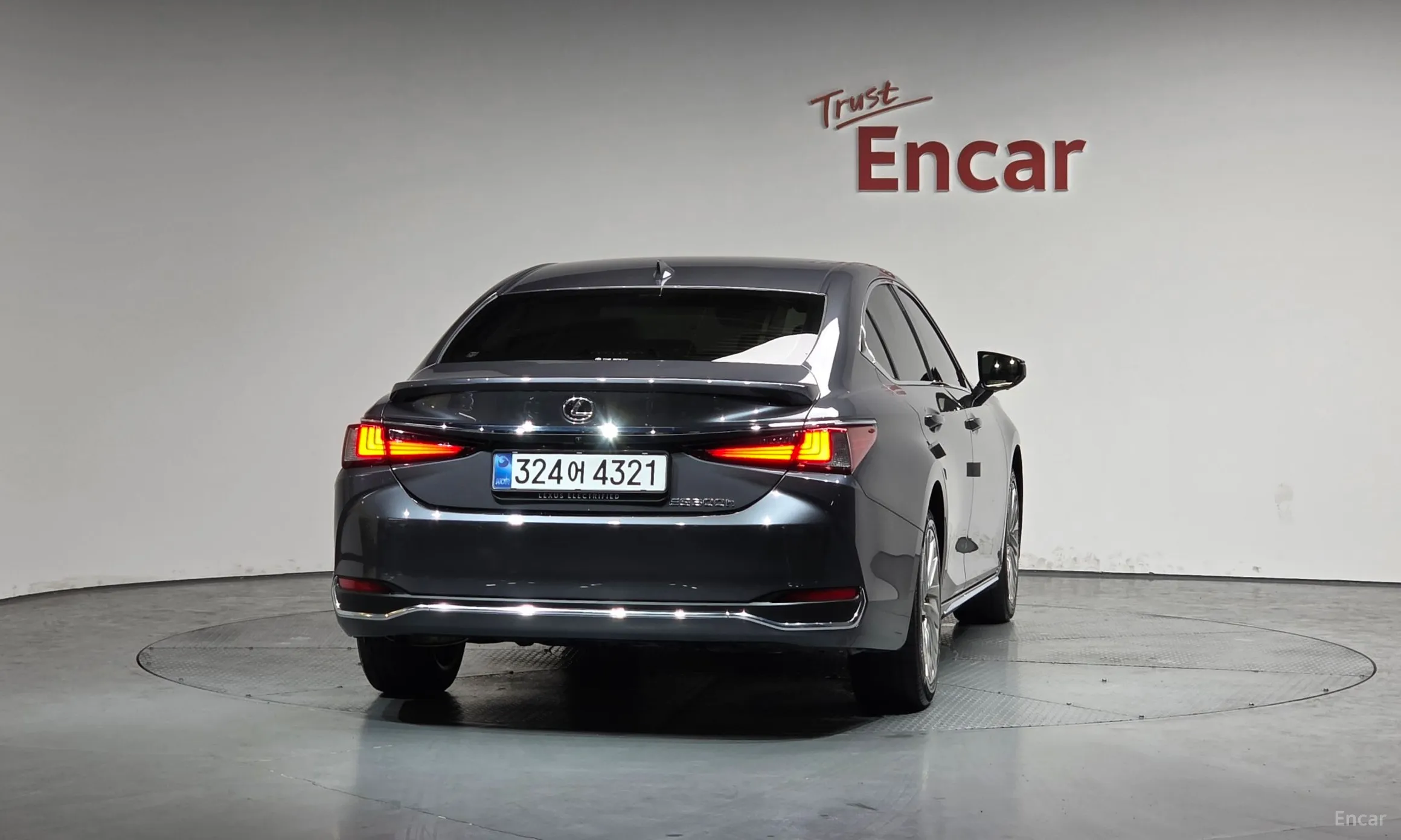 Lexus ES300h 7th Generation превью 4