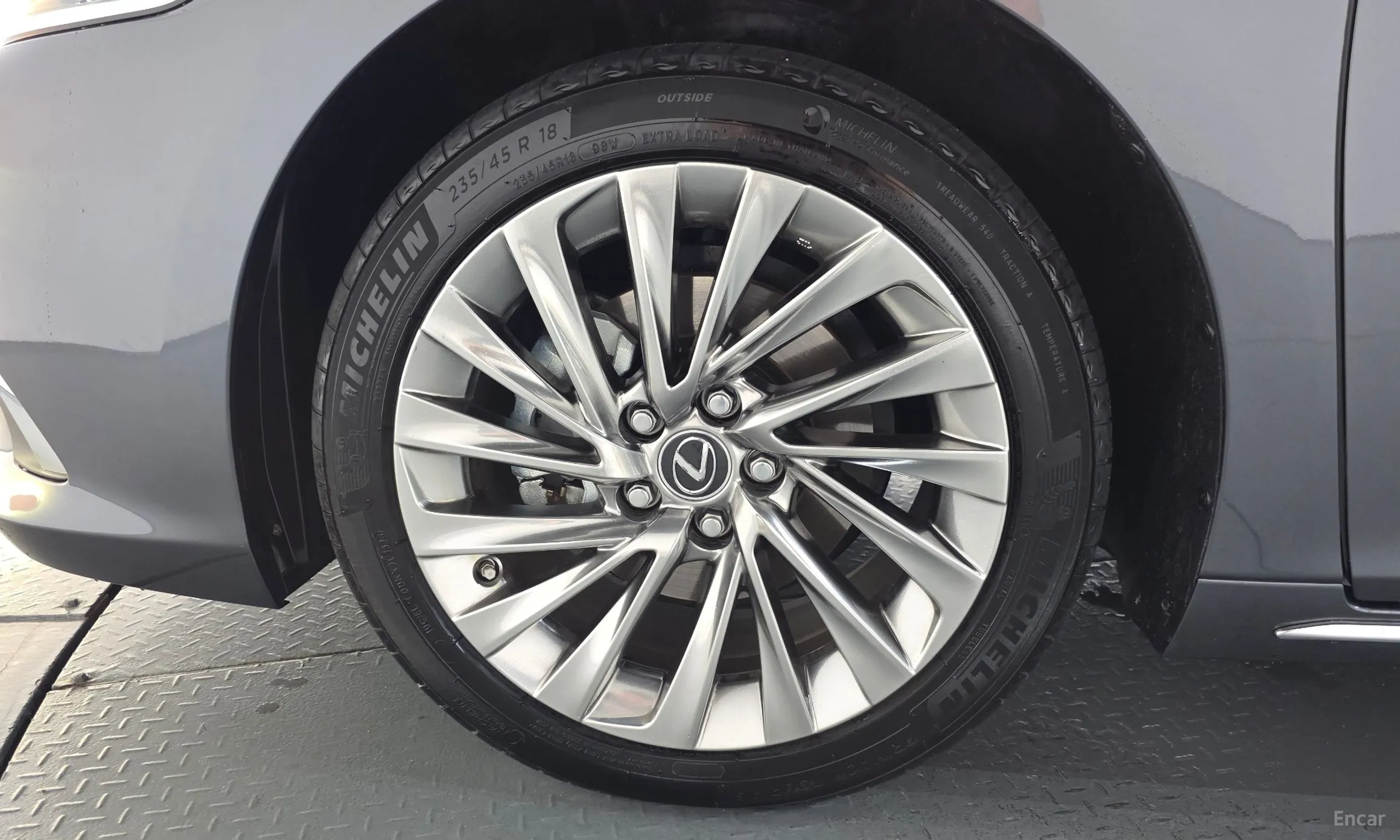 Lexus ES300h 7th Generation превью 5