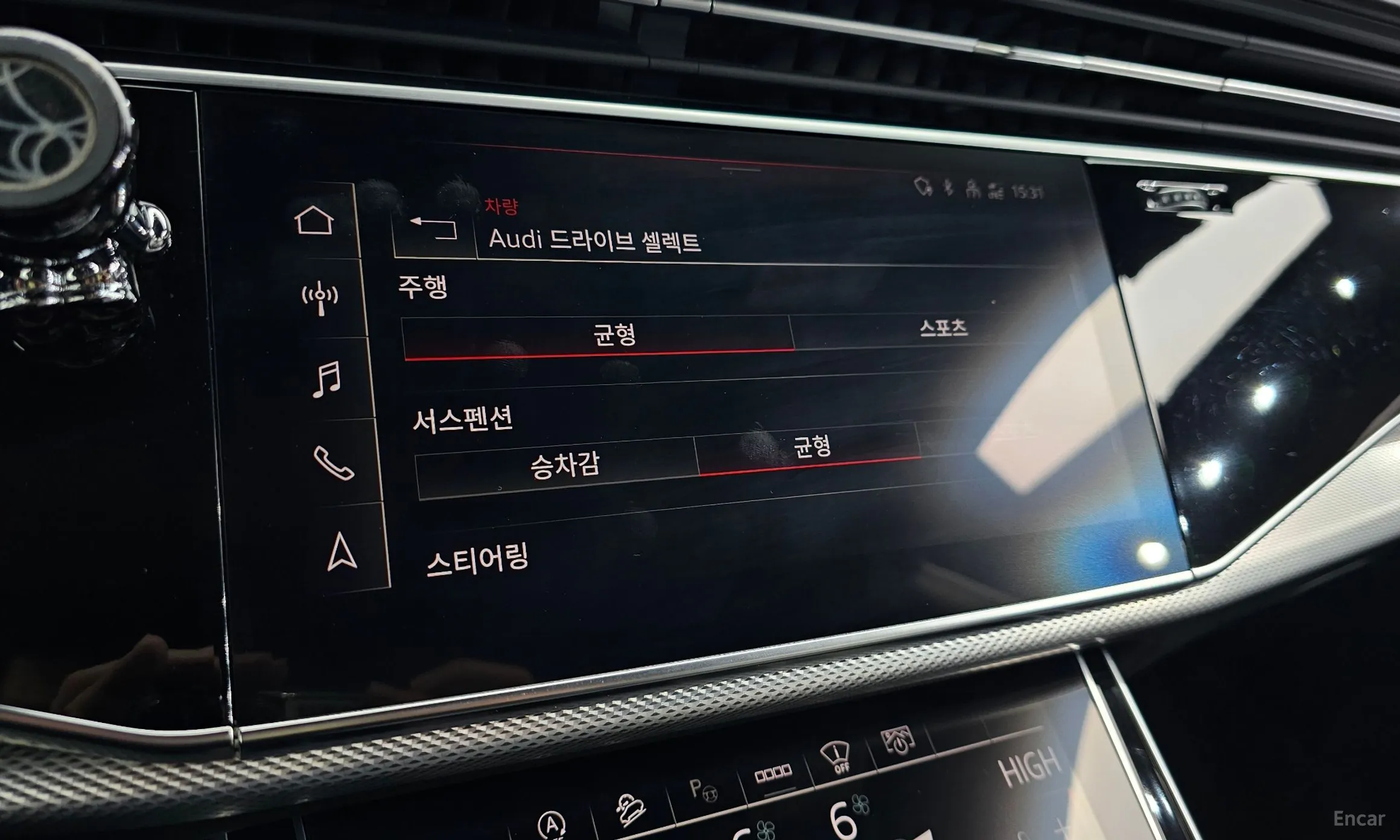 Audi Q8 (4M) превью 16