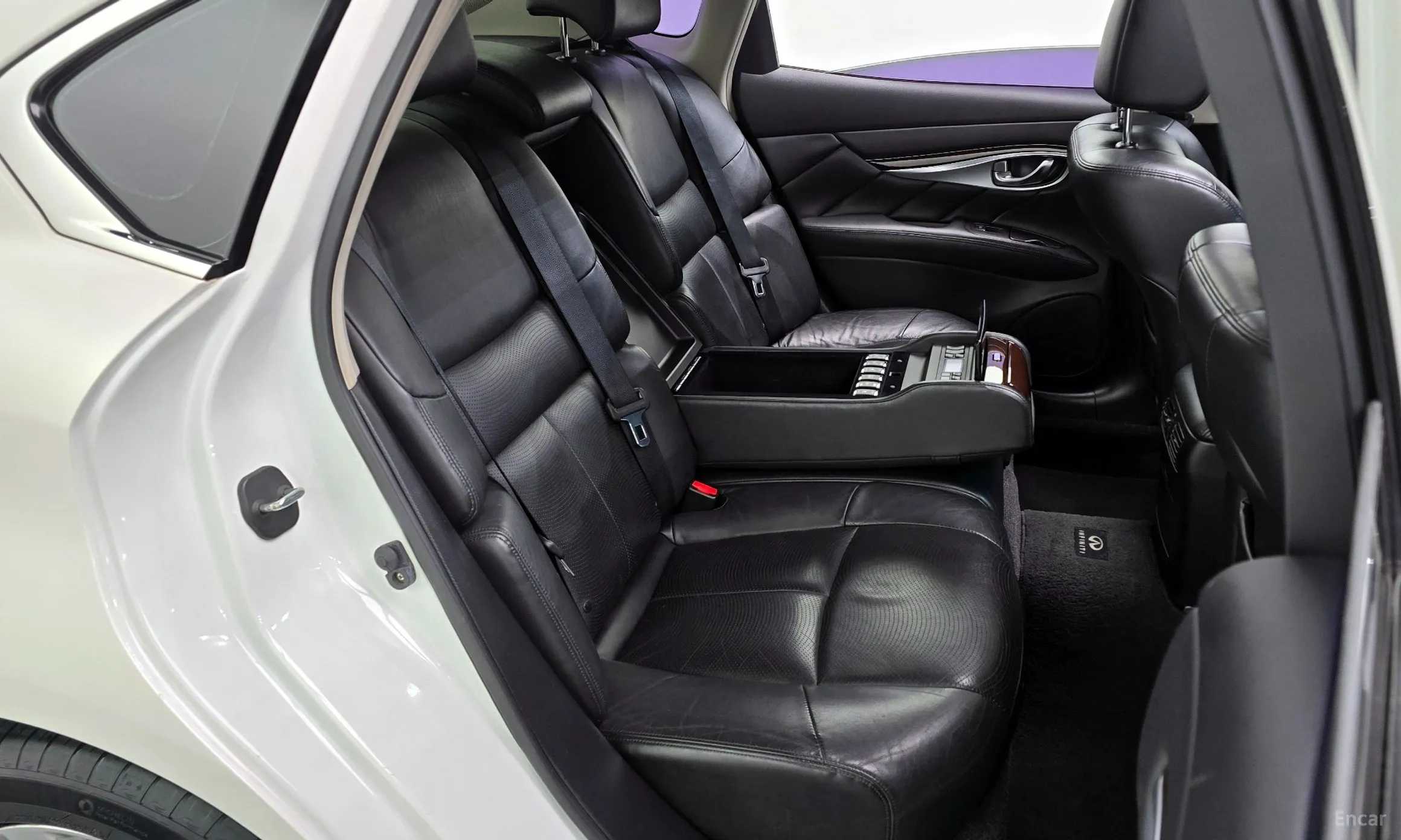 Infiniti M37 превью 11