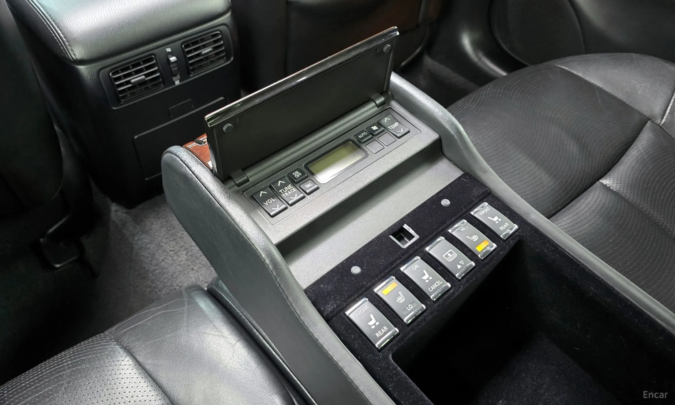 Infiniti M37 превью 20